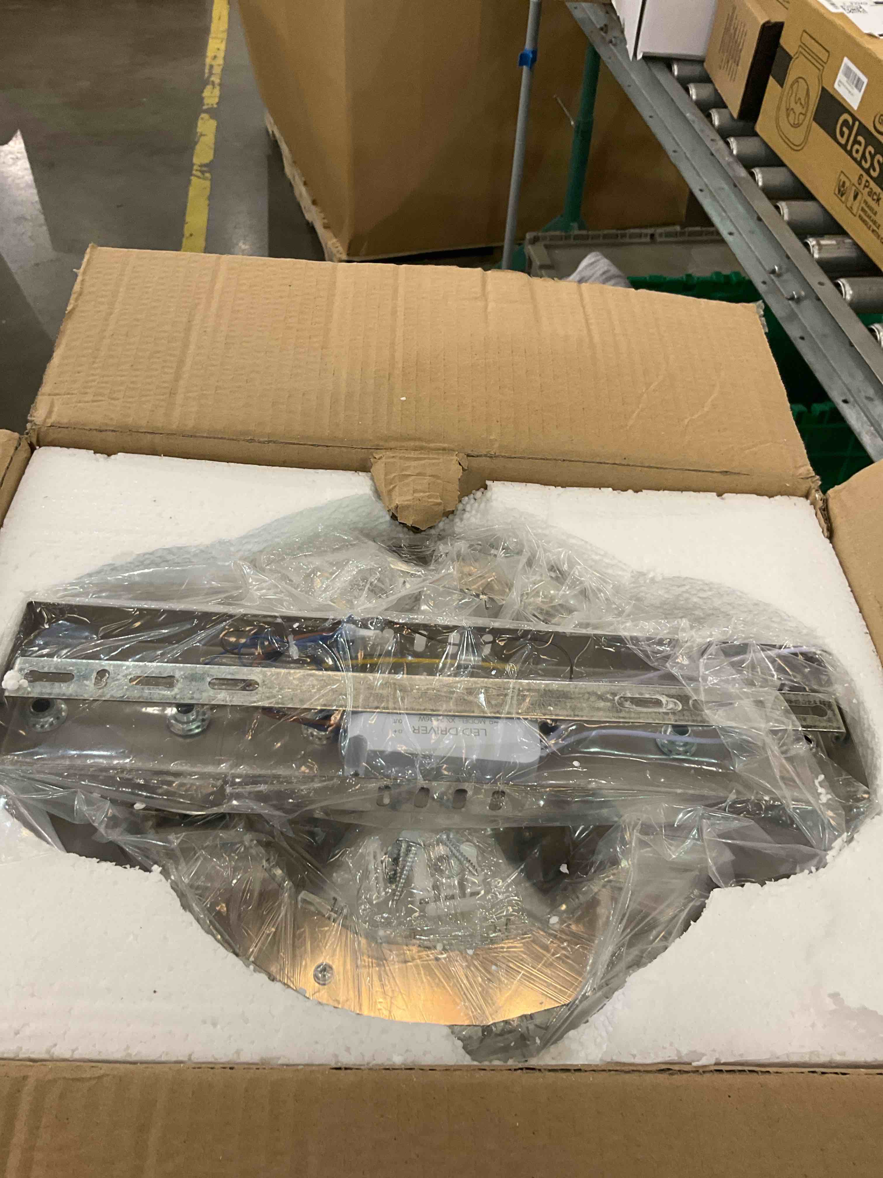 https://s3.amazonaws.com/lotting-images-prod/BargainHunt/EXS01357619_1711041613351.jpeg