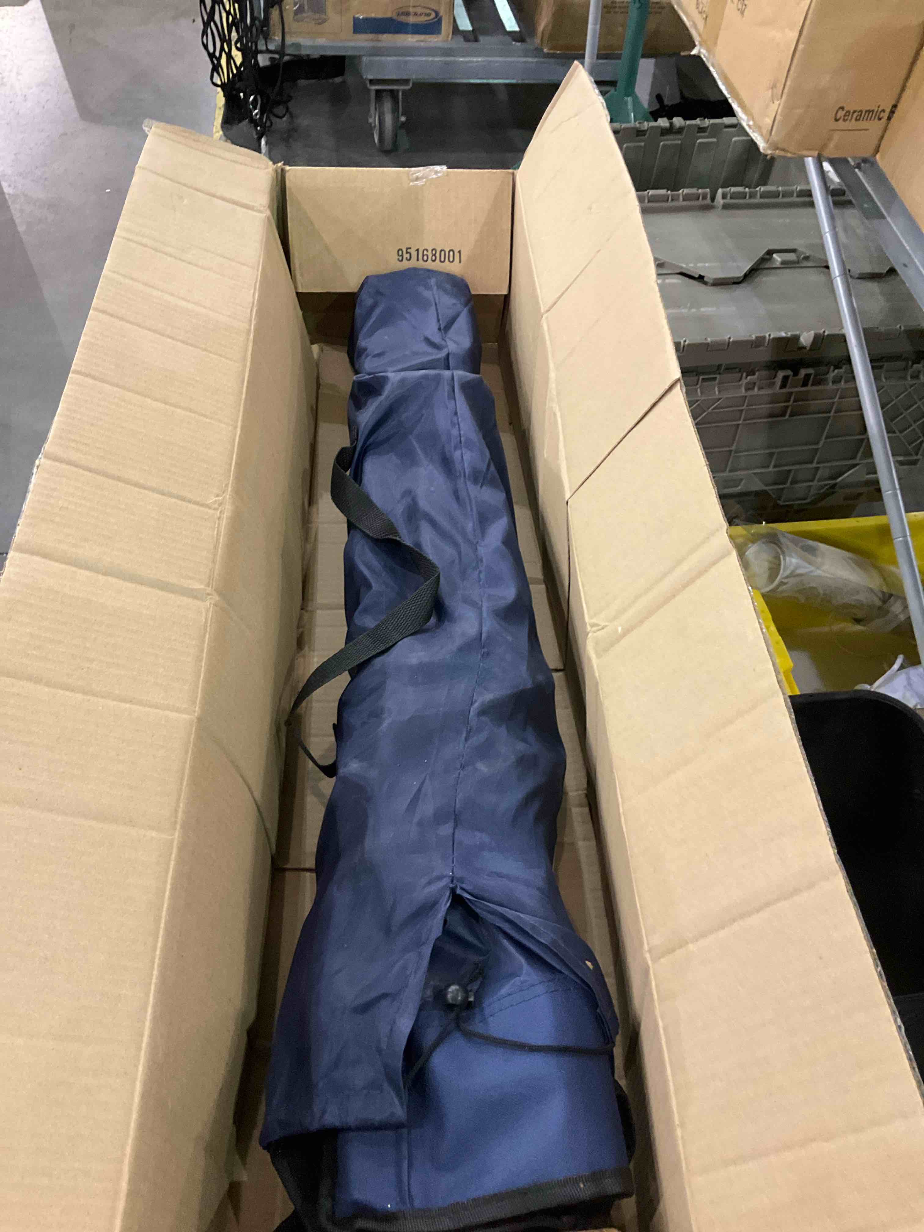 https://s3.amazonaws.com/lotting-images-prod/BargainHunt/EXS01357671_1711106937109.jpeg
