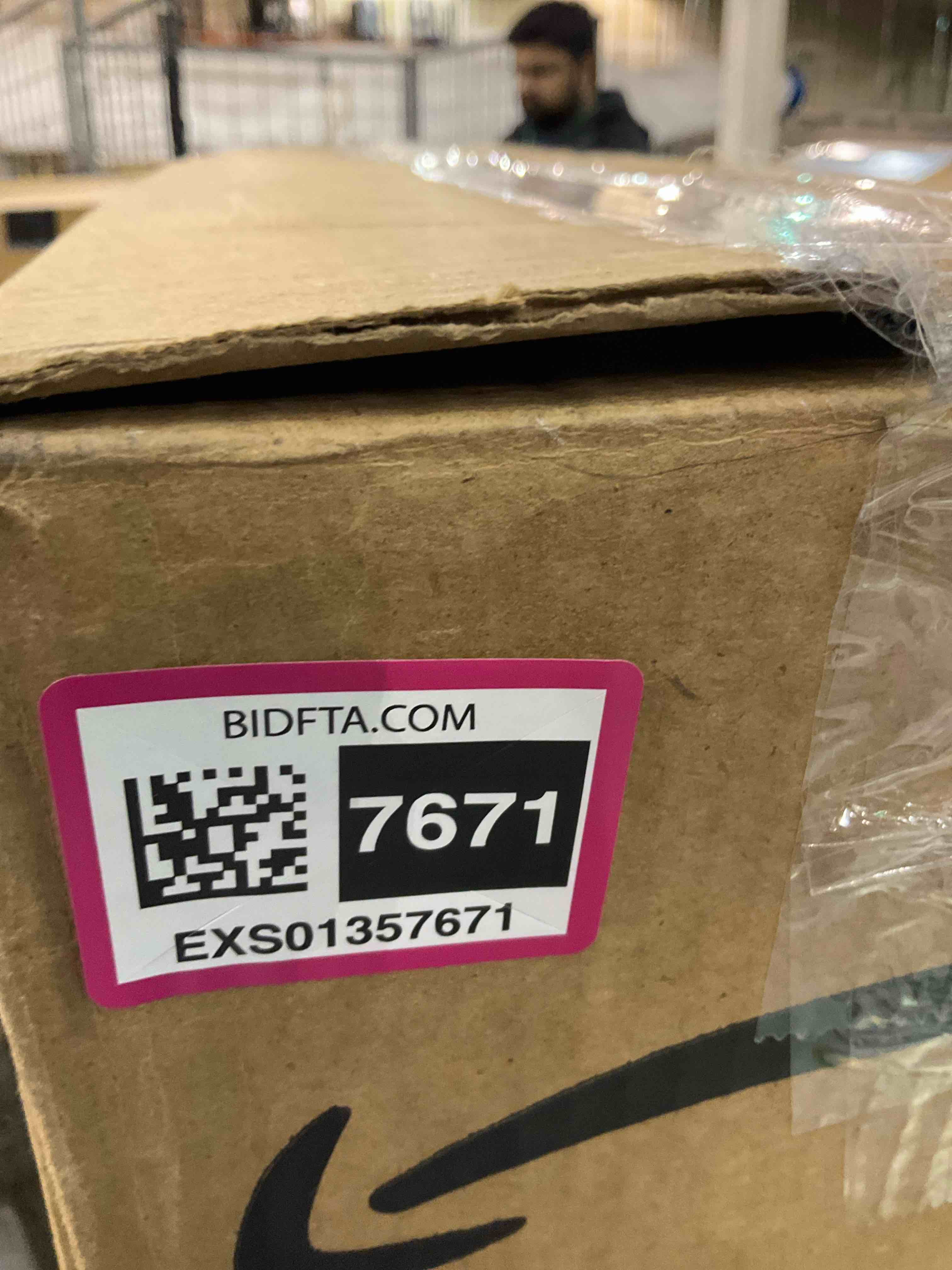 https://s3.amazonaws.com/lotting-images-prod/BargainHunt/EXS01357671_1711106989220.jpeg