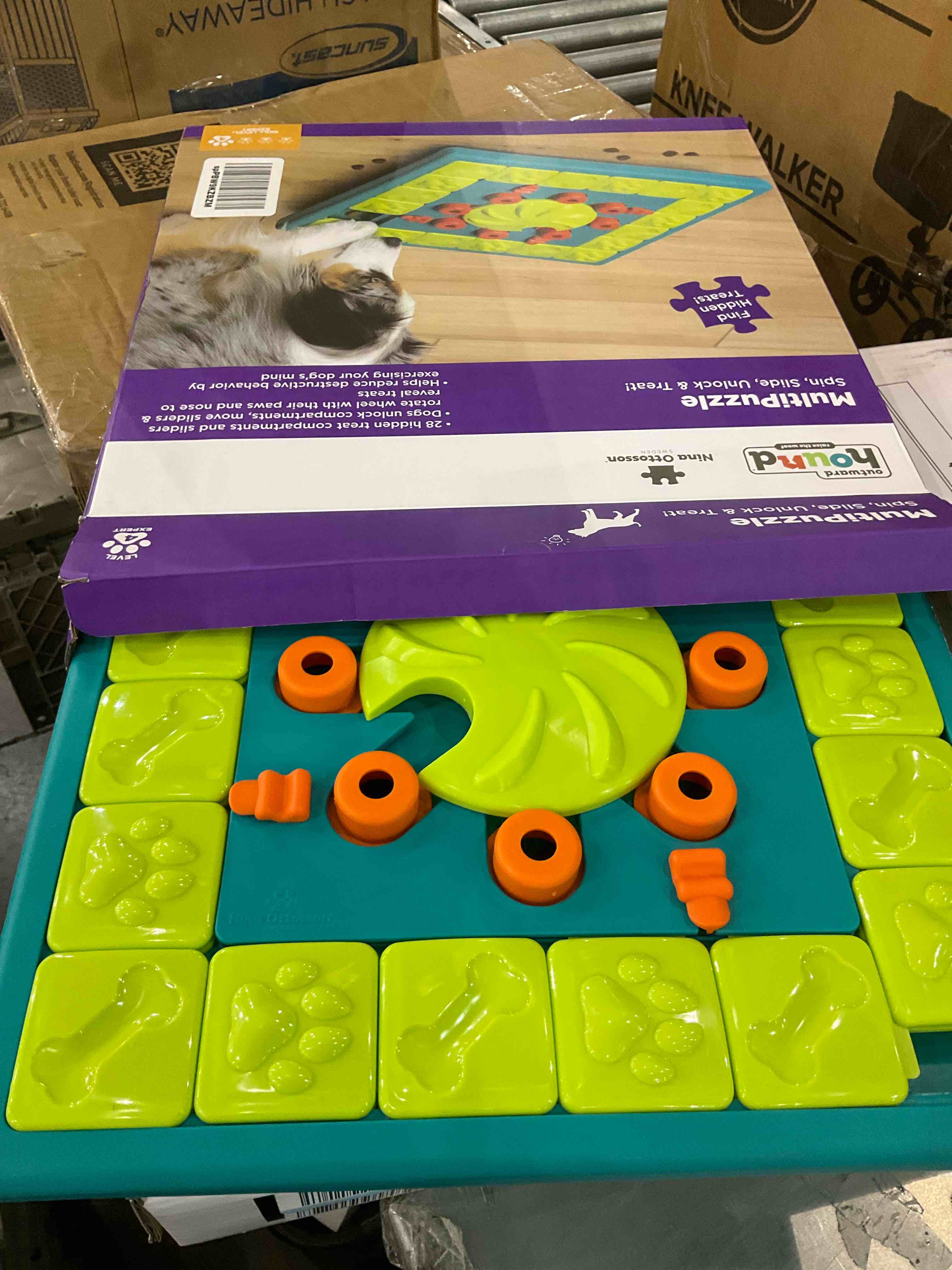 https://s3.amazonaws.com/lotting-images-prod/BargainHunt/EXS01357697_1711111050472.jpeg
