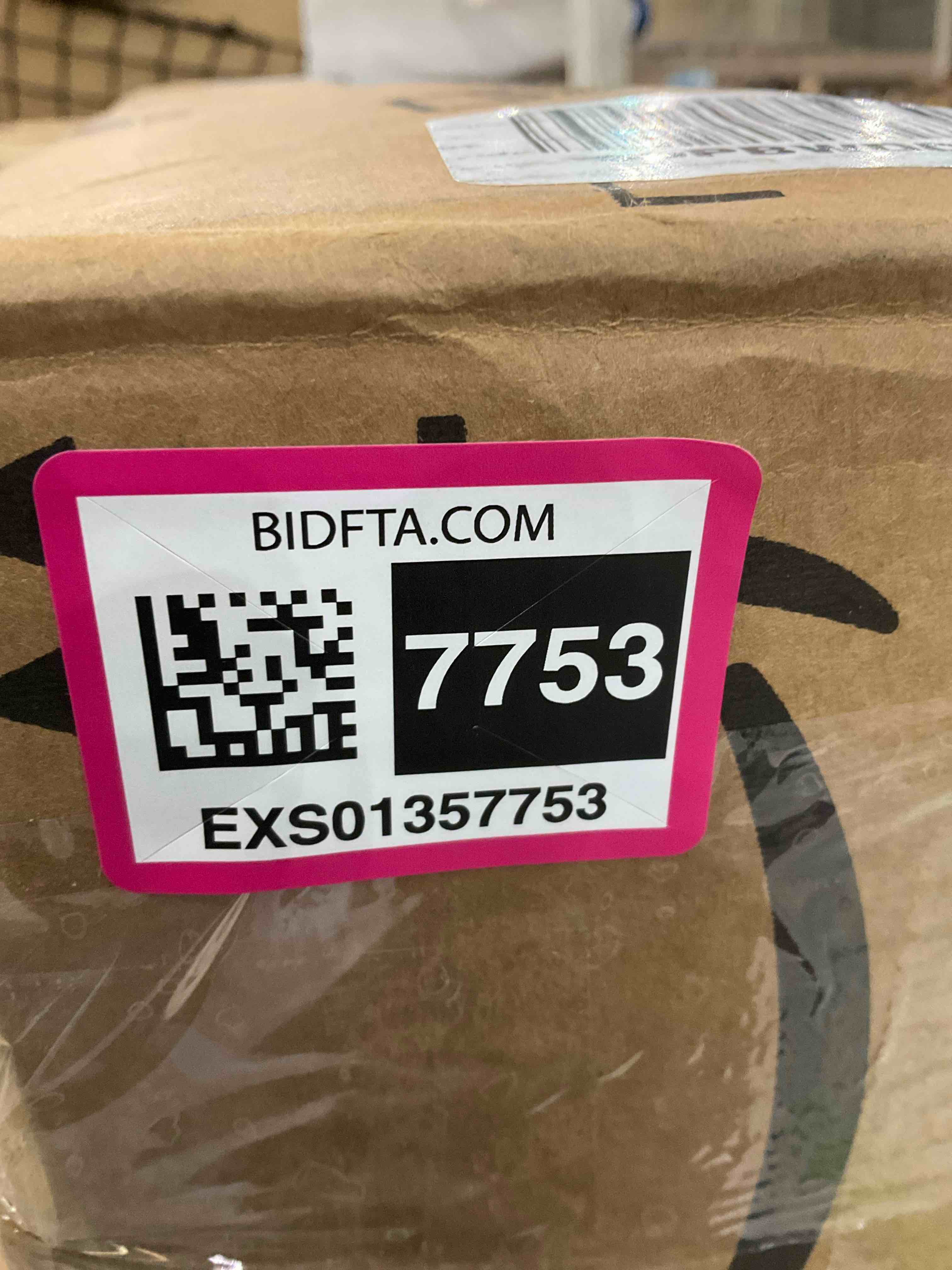 https://s3.amazonaws.com/lotting-images-prod/BargainHunt/EXS01357753_1711126700789.jpeg