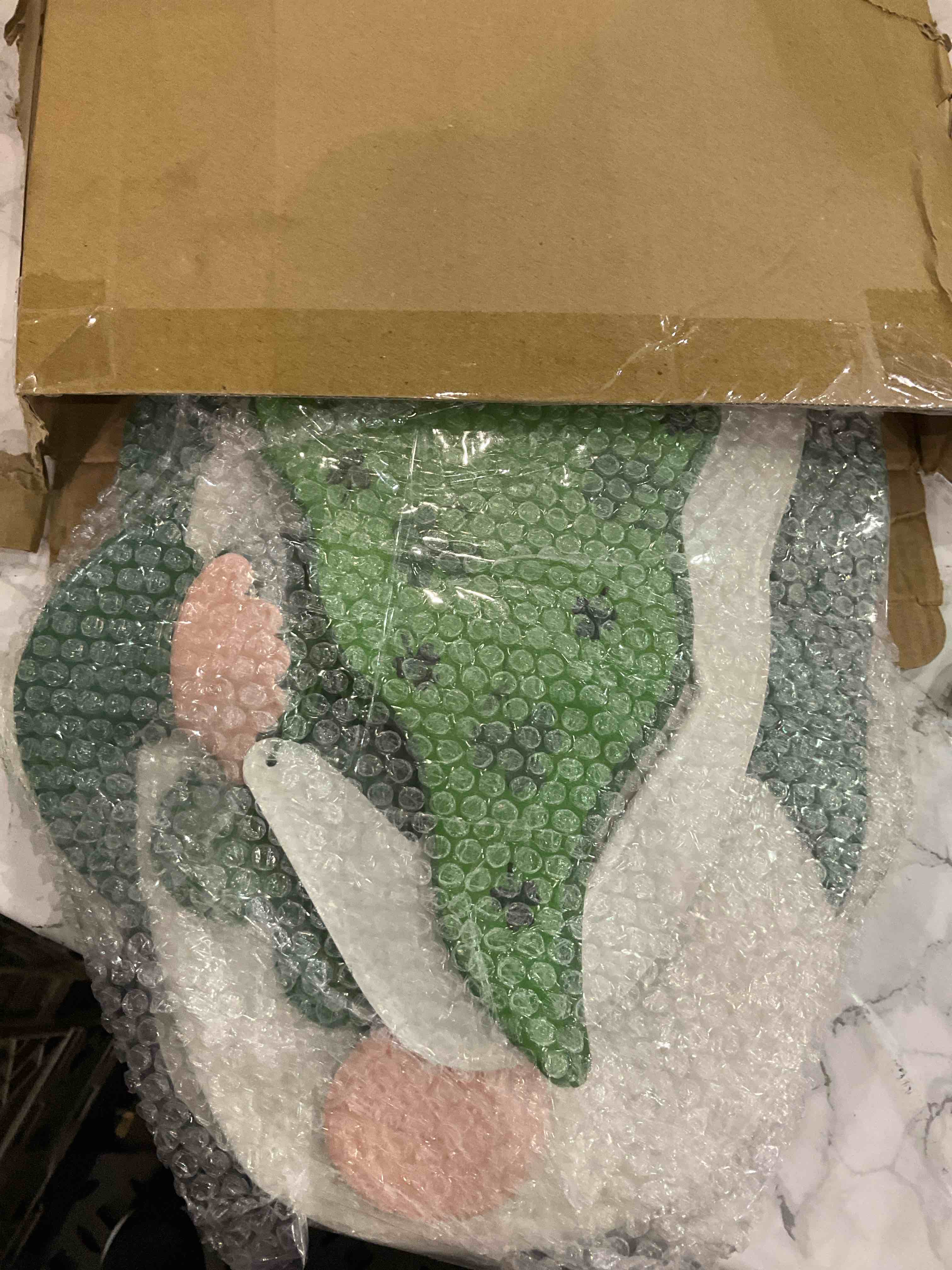 https://s3.amazonaws.com/lotting-images-prod/BargainHunt/EXS01357976_1711454668592.jpeg