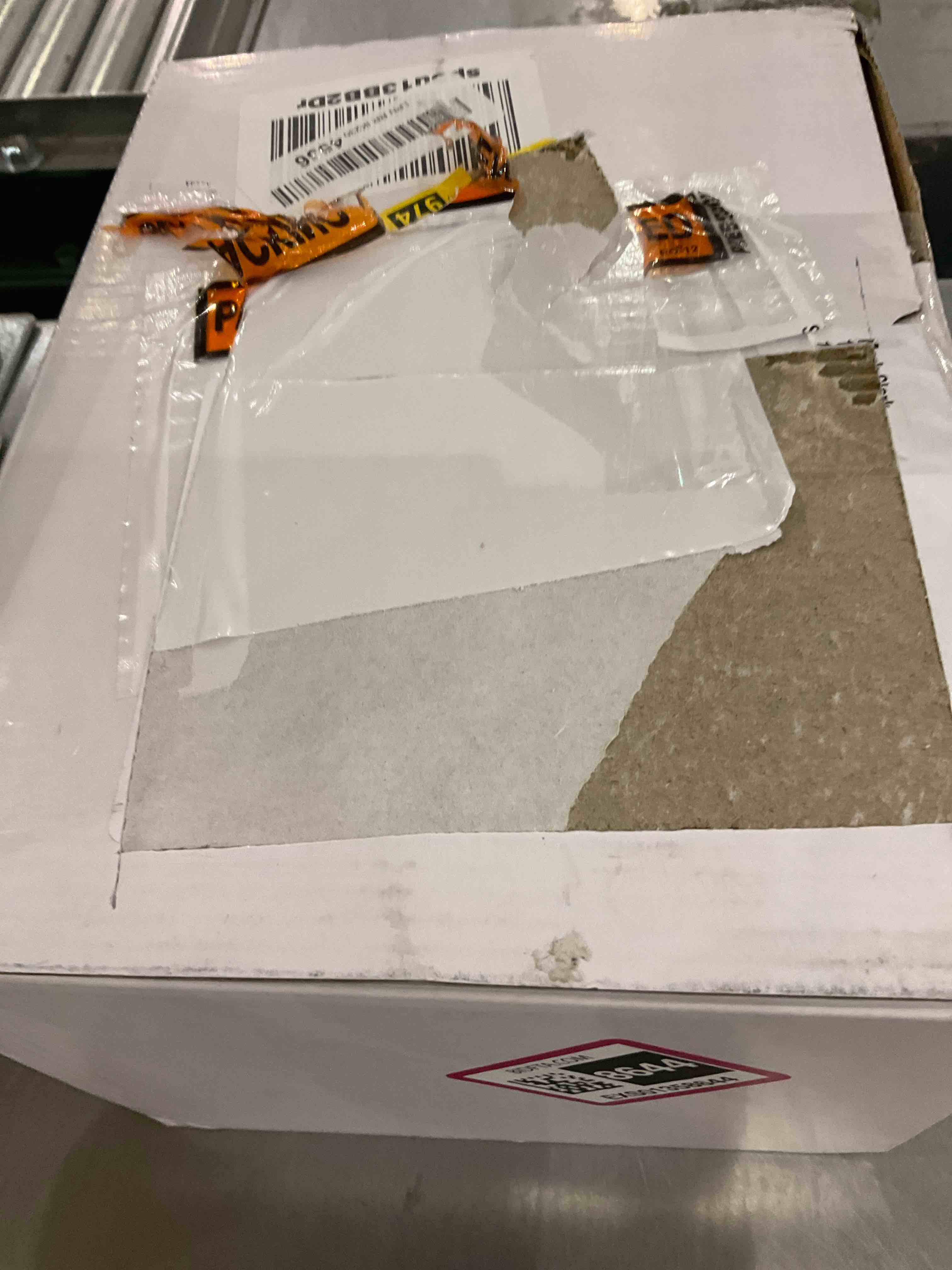 https://s3.amazonaws.com/lotting-images-prod/BargainHunt/EXS01358644_1711628604507.jpeg