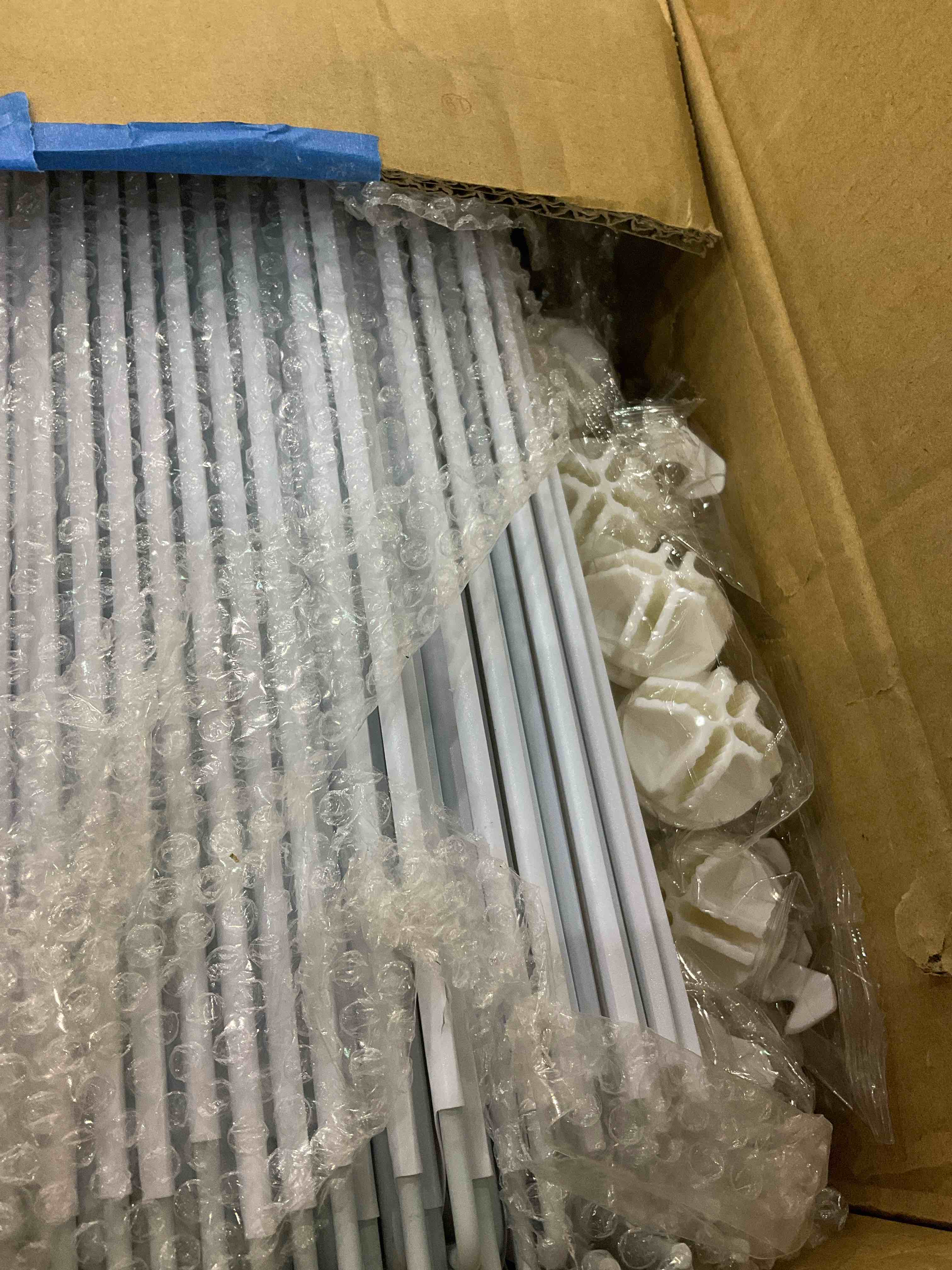 https://s3.amazonaws.com/lotting-images-prod/BargainHunt/EXS01358931_1712065439281.jpeg