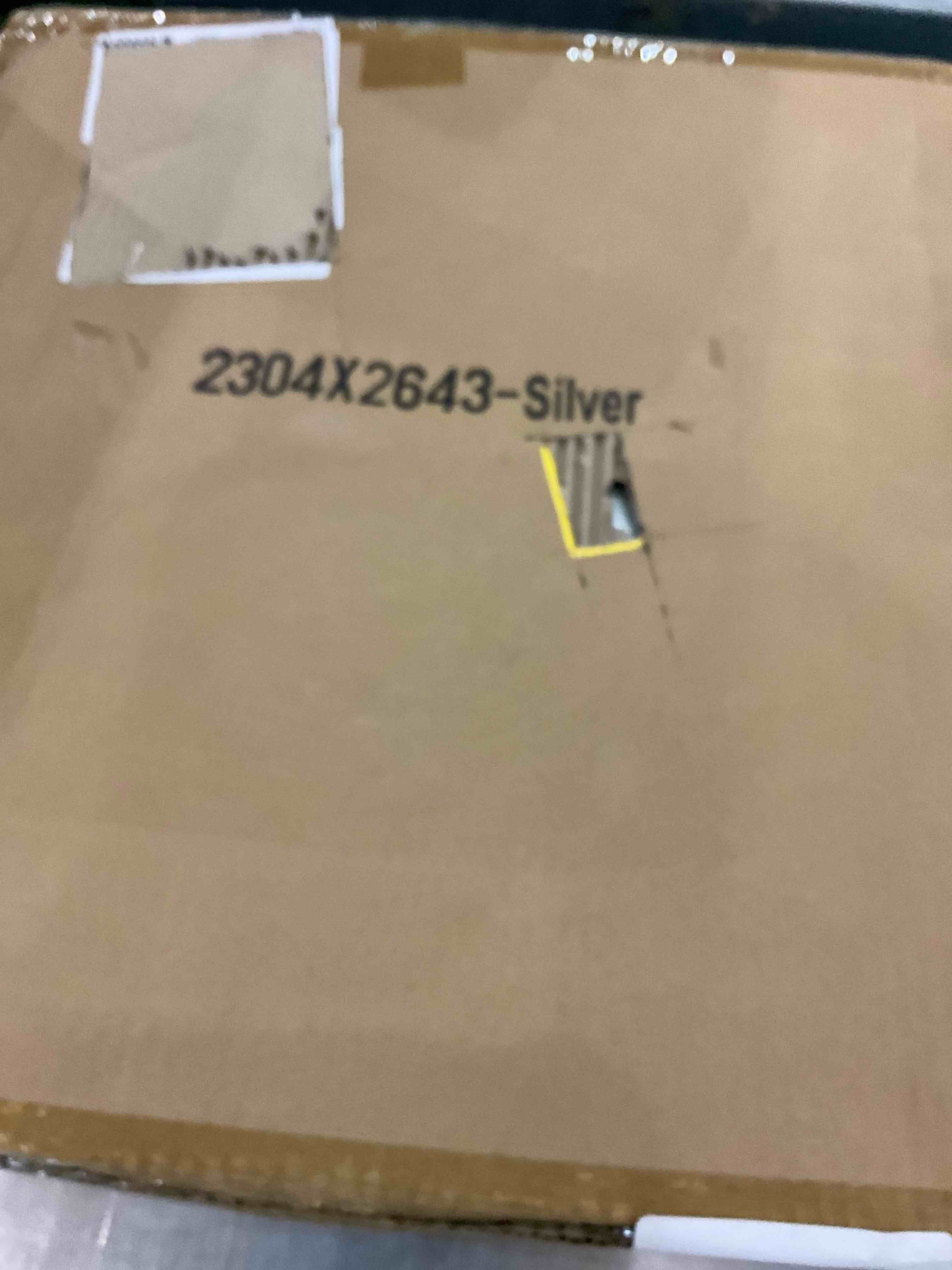 https://s3.amazonaws.com/lotting-images-prod/BargainHunt/EXS01358971_1712330200451.jpeg