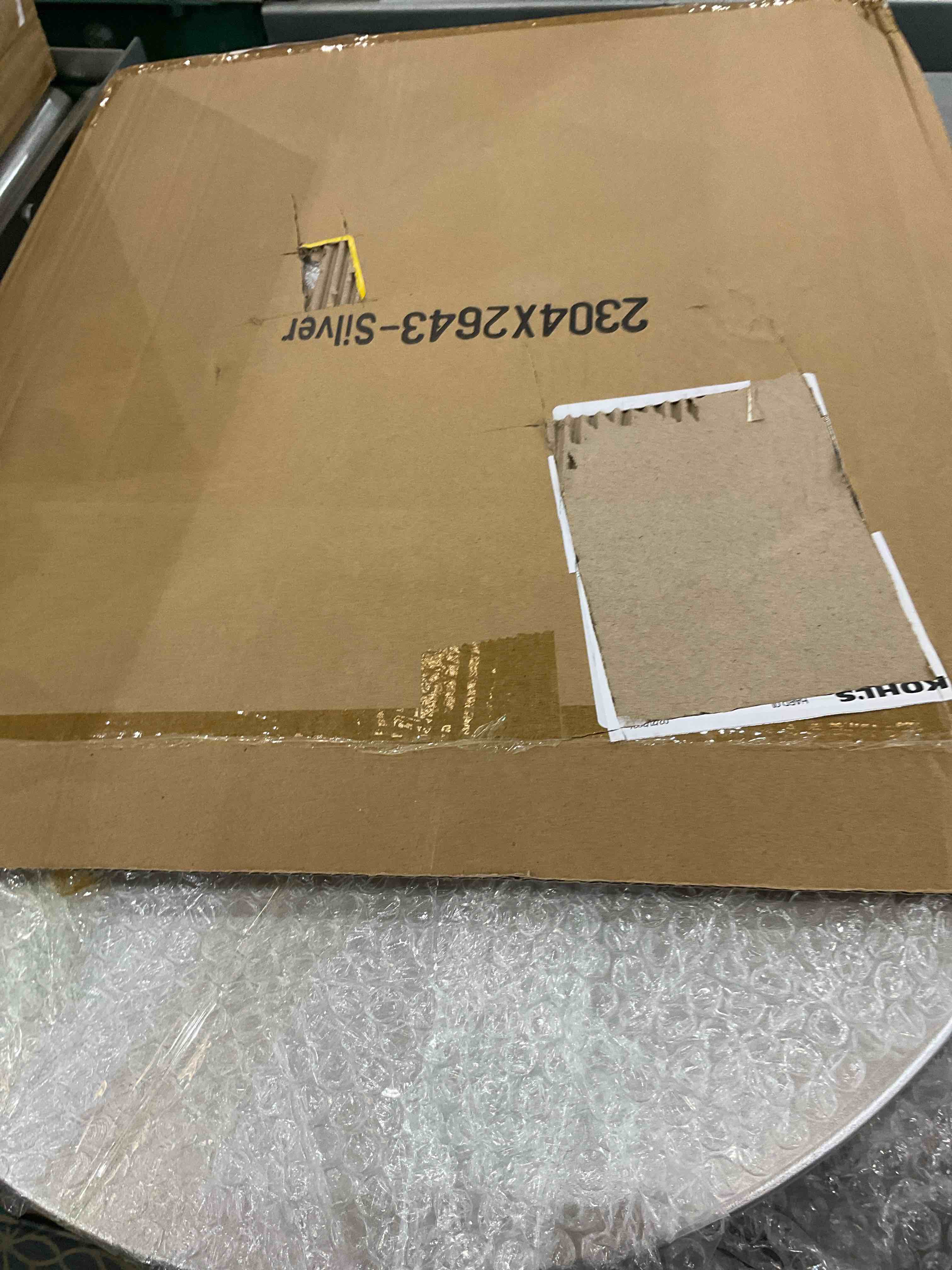 https://s3.amazonaws.com/lotting-images-prod/BargainHunt/EXS01358971_1712330292208.jpeg