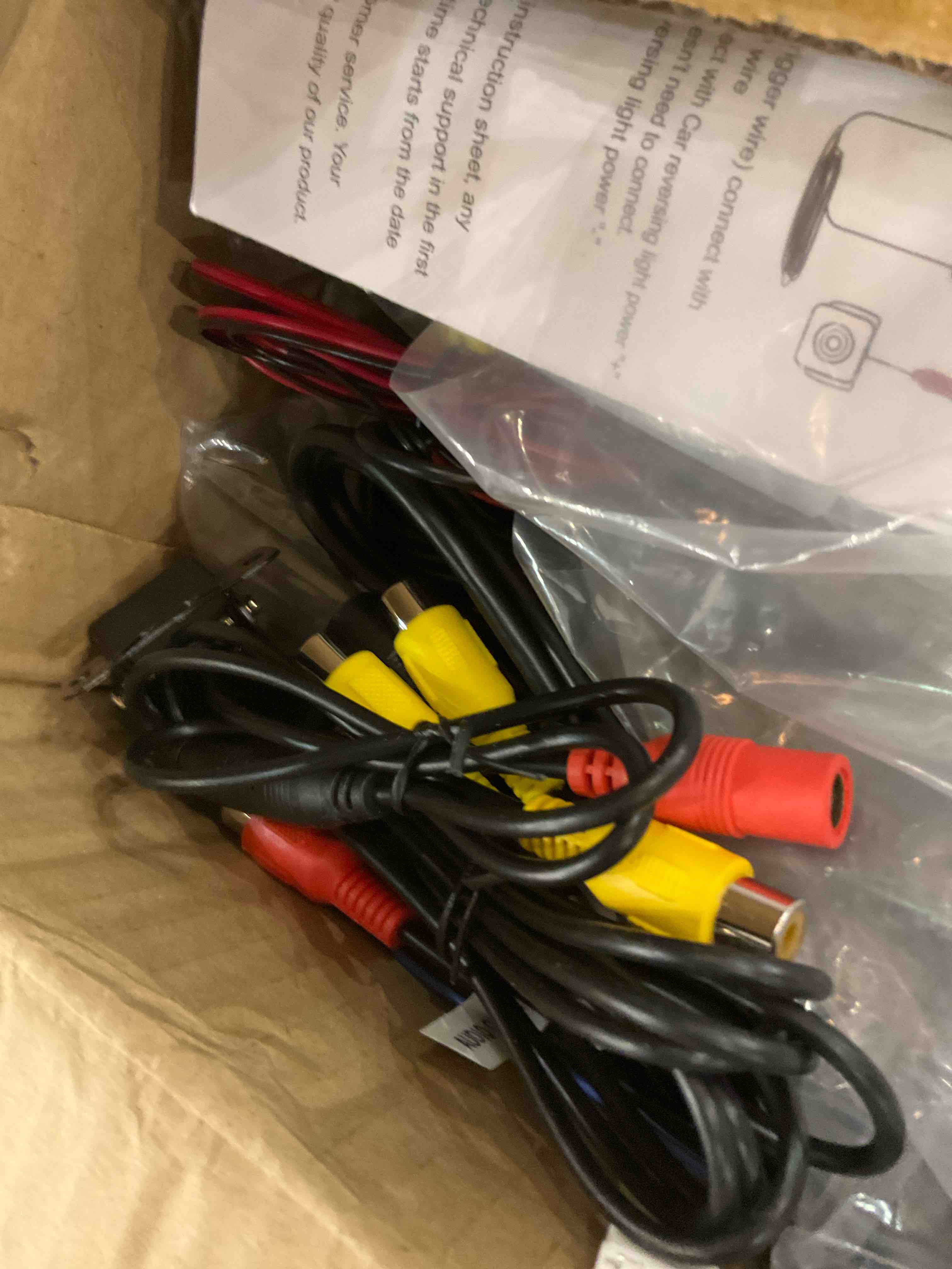 https://s3.amazonaws.com/lotting-images-prod/BargainHunt/EXS01359024_1710775667238.jpeg
