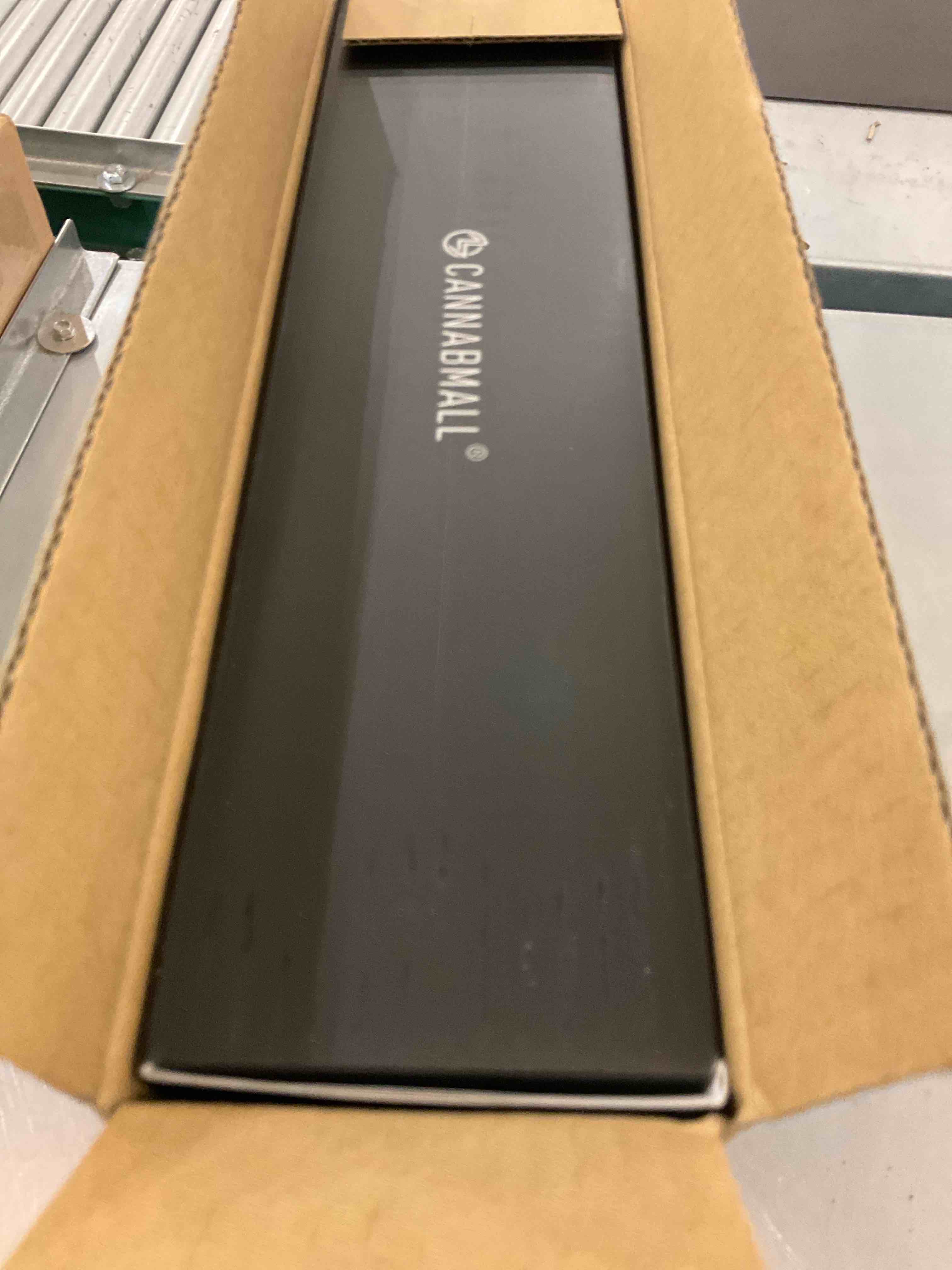 https://s3.amazonaws.com/lotting-images-prod/BargainHunt/EXS01359938_1711478397138.jpeg