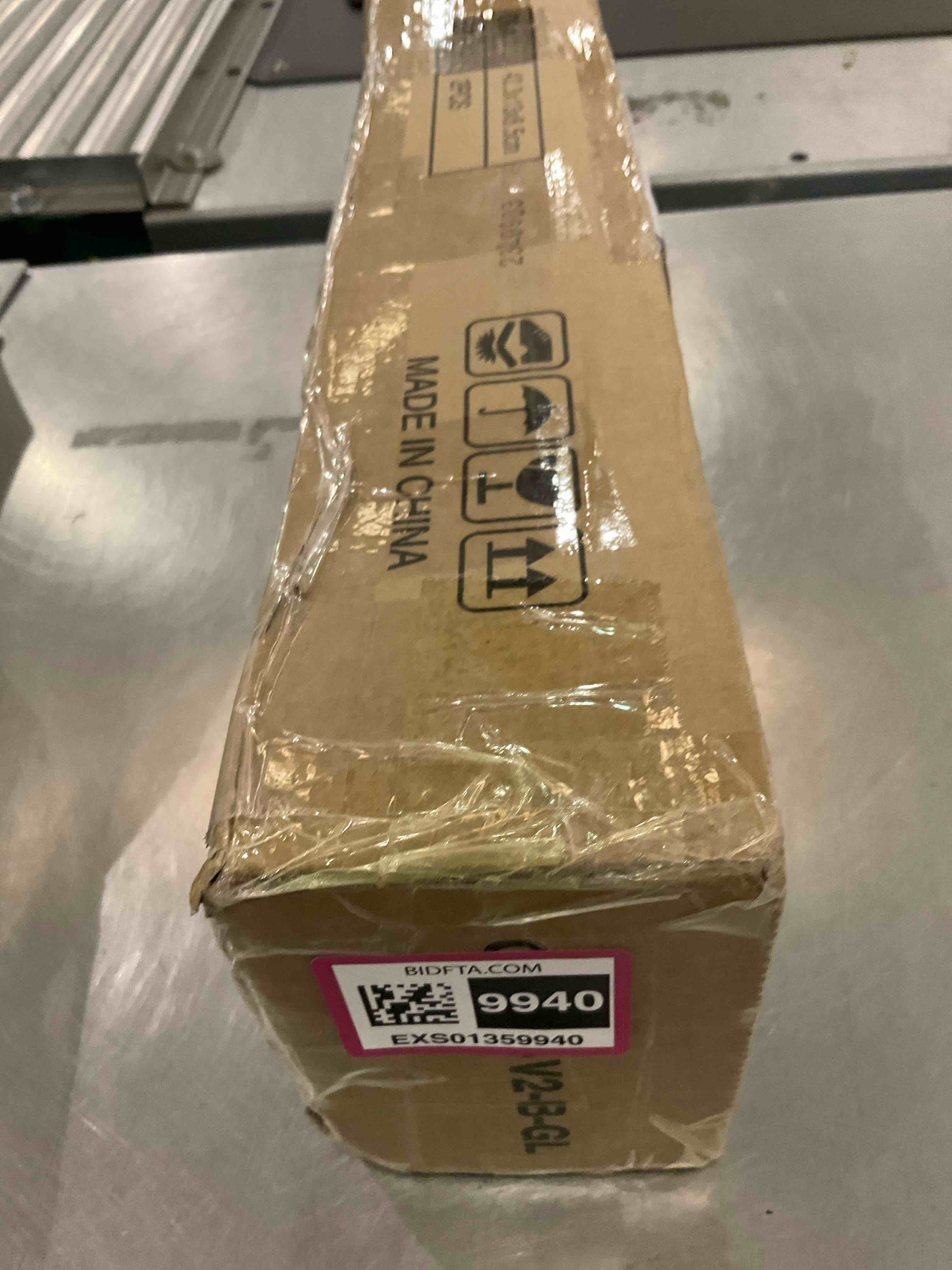 https://s3.amazonaws.com/lotting-images-prod/BargainHunt/EXS01359940_1711478165780.jpeg