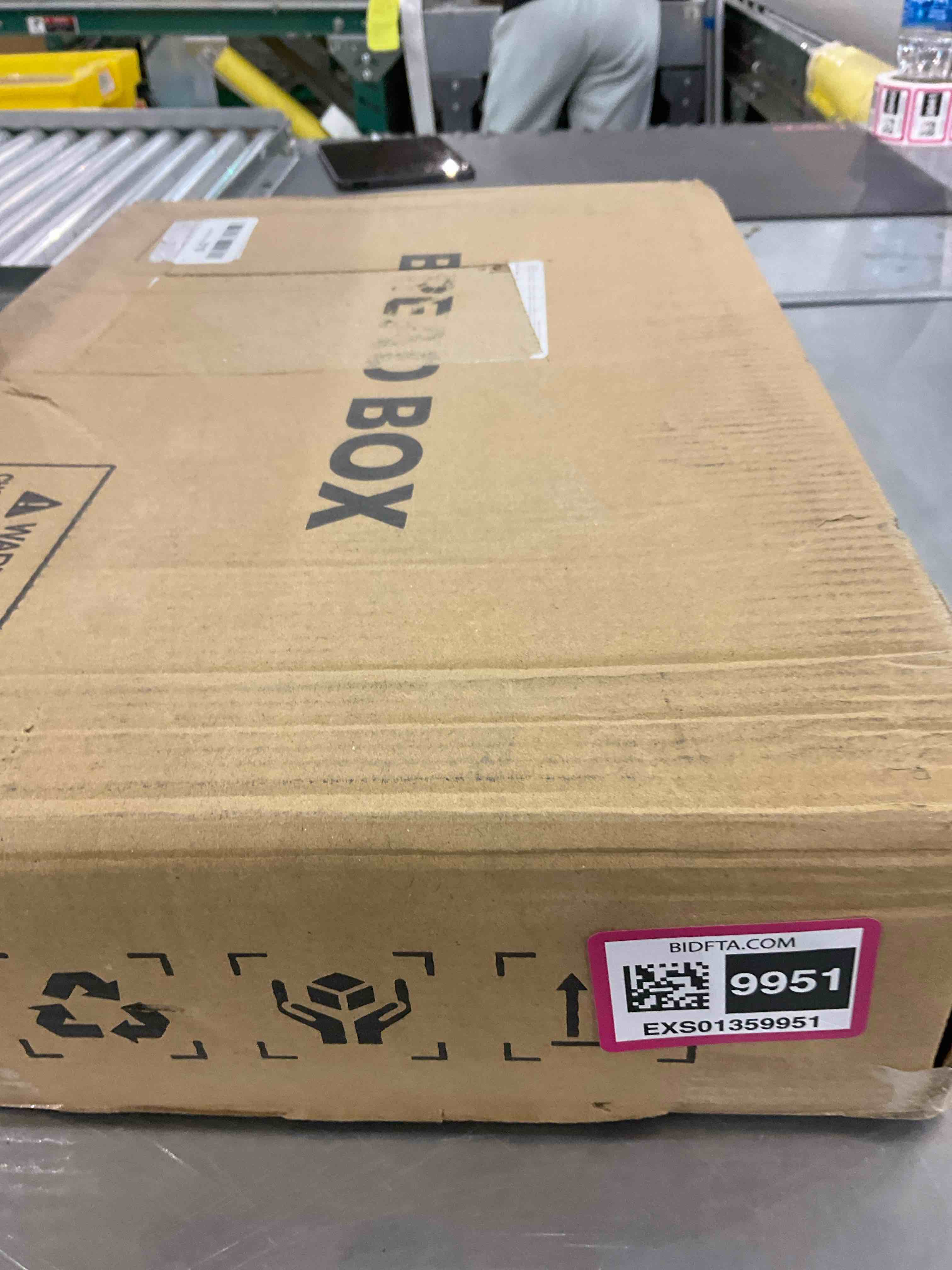 https://s3.amazonaws.com/lotting-images-prod/BargainHunt/EXS01359951_1711473771292.jpeg