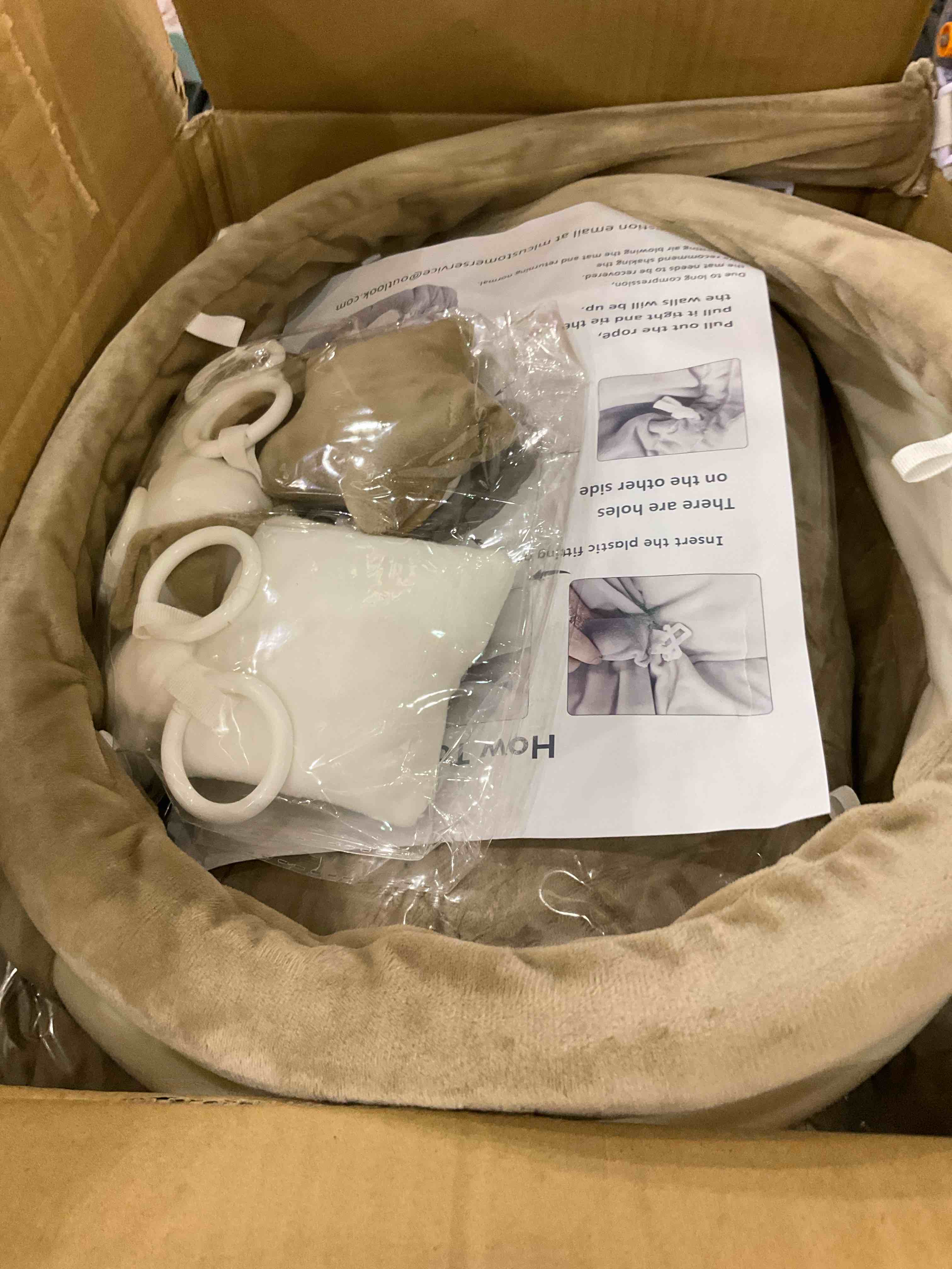 https://s3.amazonaws.com/lotting-images-prod/BargainHunt/EXS01359971_1711543088149.jpeg