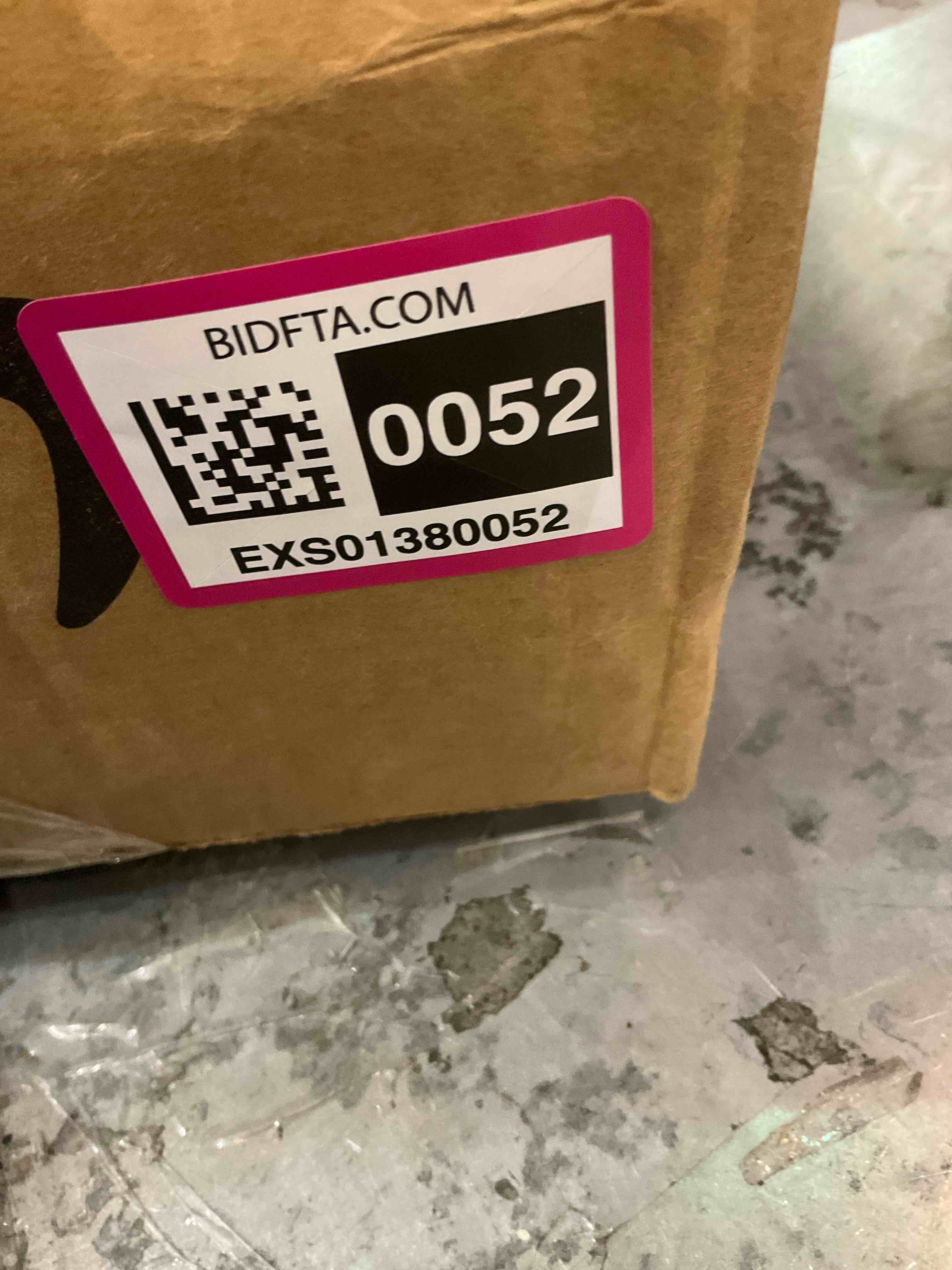 https://s3.amazonaws.com/lotting-images-prod/BargainHunt/EXS01380052_1718812190867.jpeg