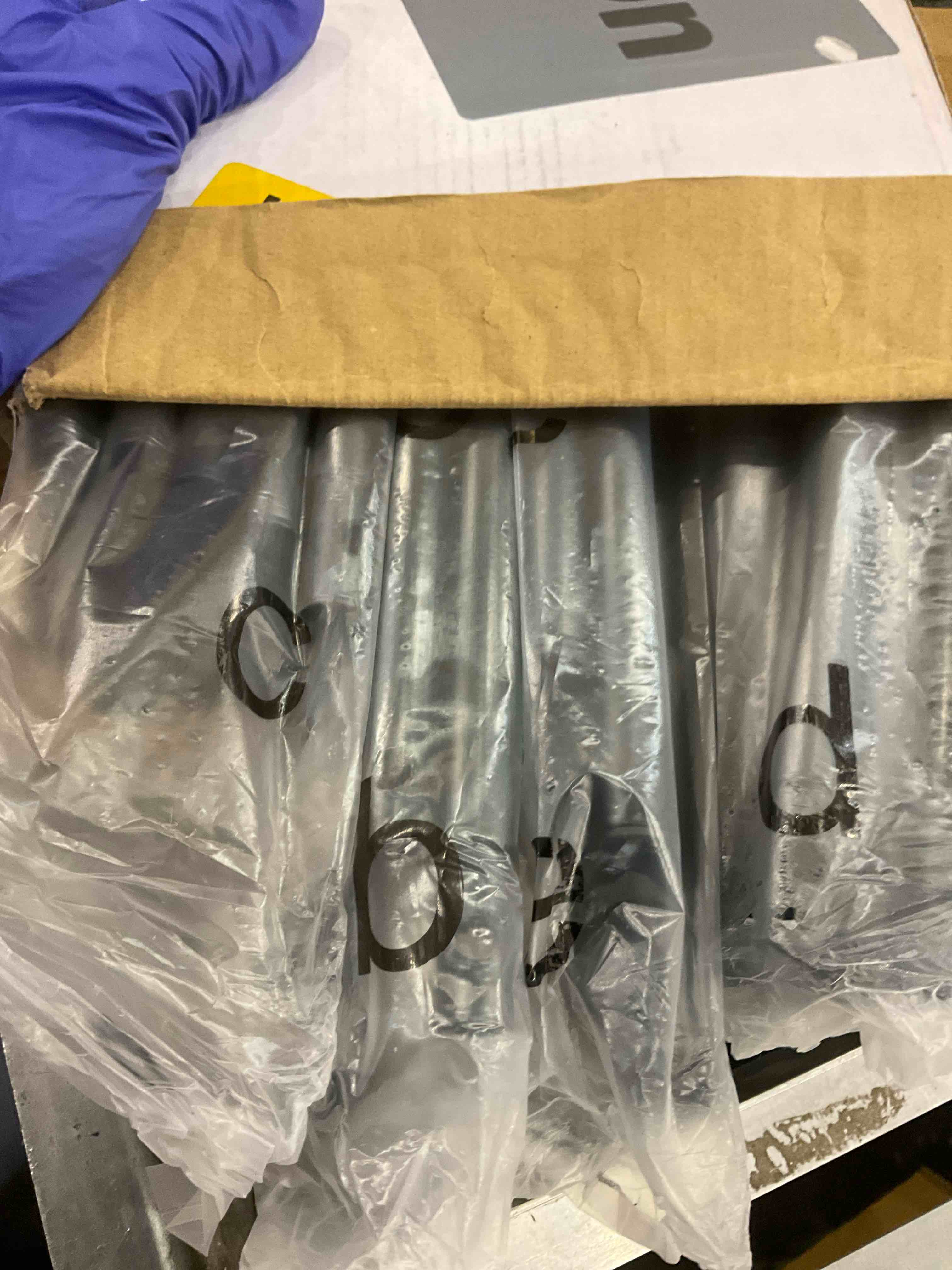 https://s3.amazonaws.com/lotting-images-prod/BargainHunt/EXS01380607_1718628104048.jpeg