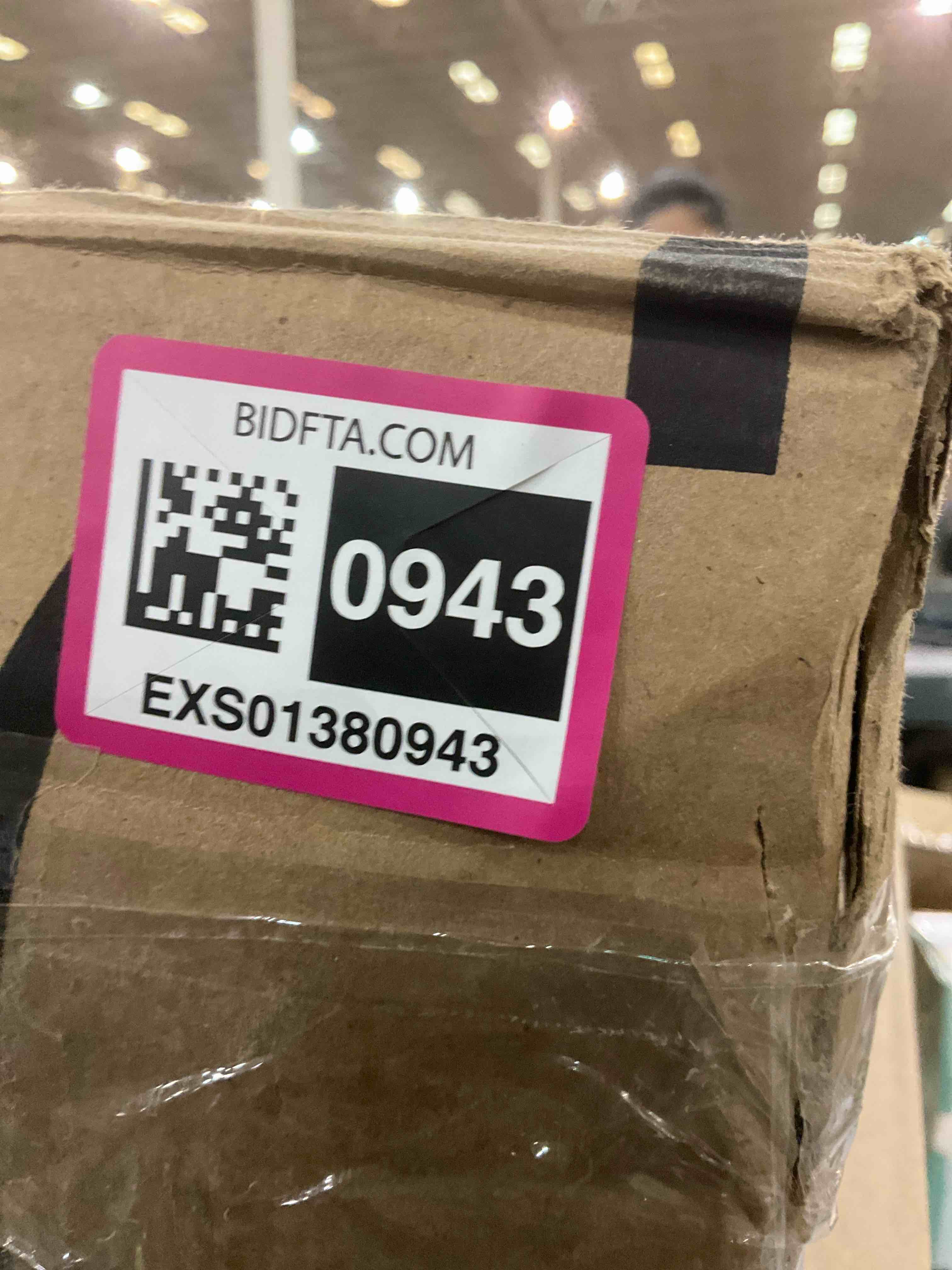https://s3.amazonaws.com/lotting-images-prod/BargainHunt/EXS01380943_1718799926254.jpeg