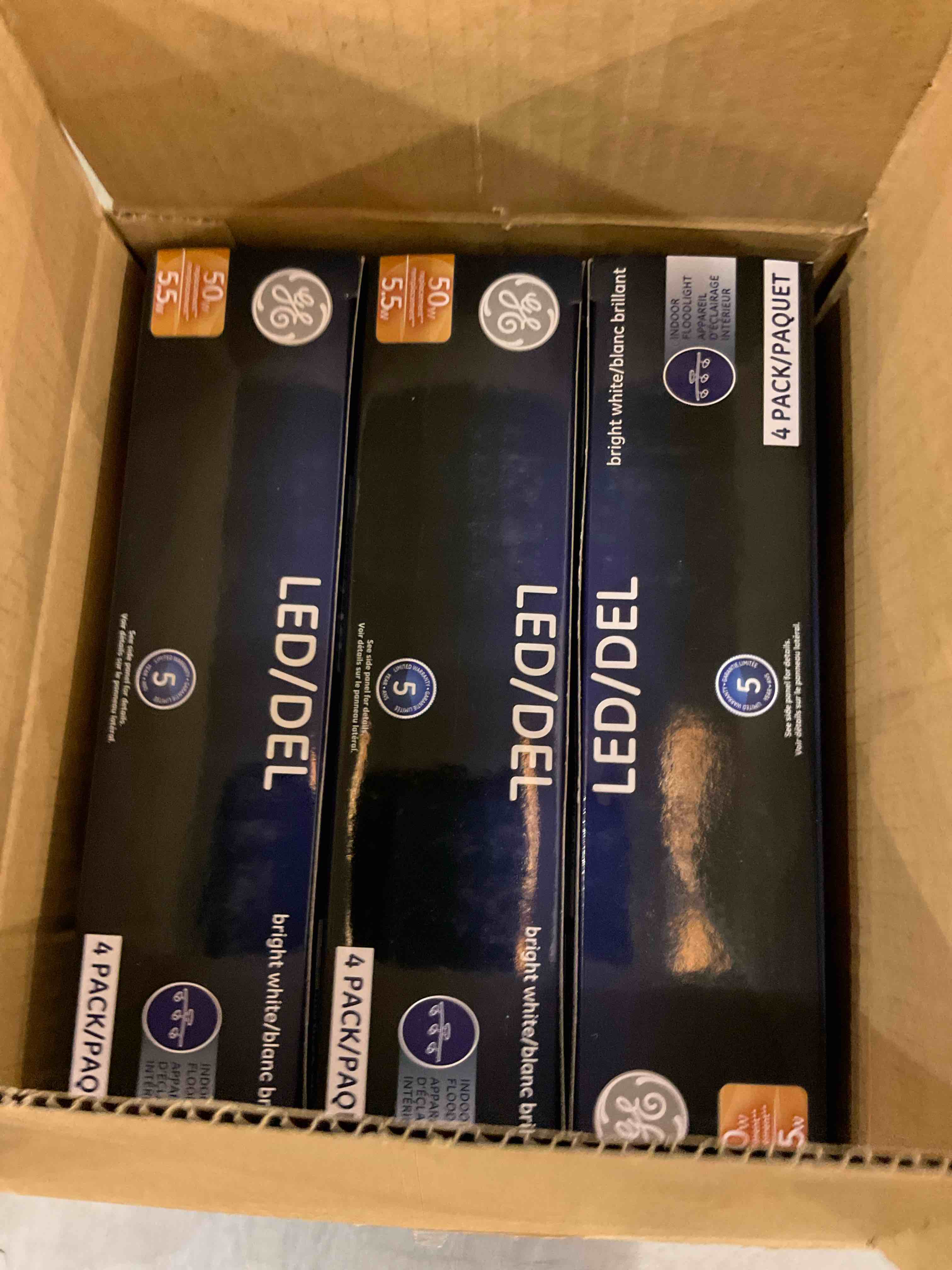 https://s3.amazonaws.com/lotting-images-prod/BargainHunt/EXS01381052_1718628791690.jpeg