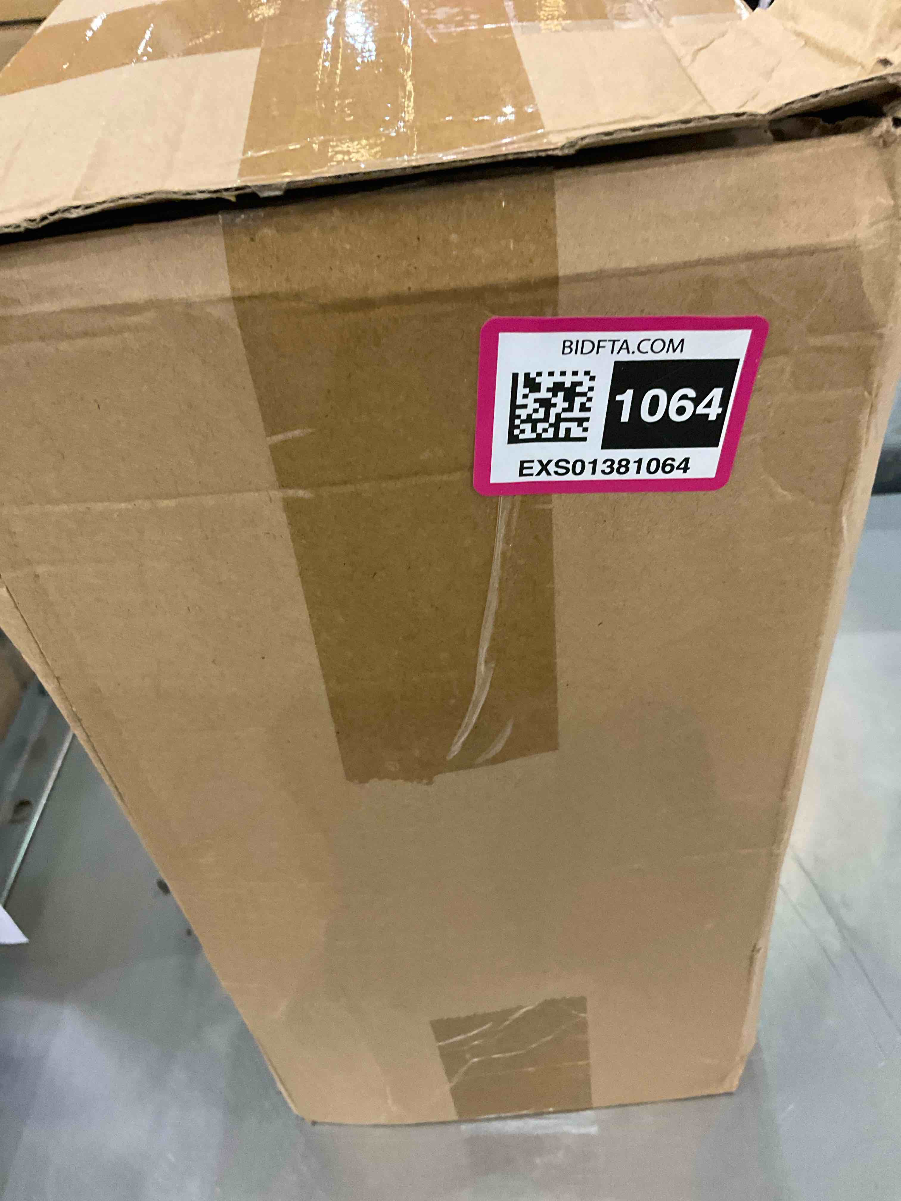https://s3.amazonaws.com/lotting-images-prod/BargainHunt/EXS01381064_1718632303006.jpeg