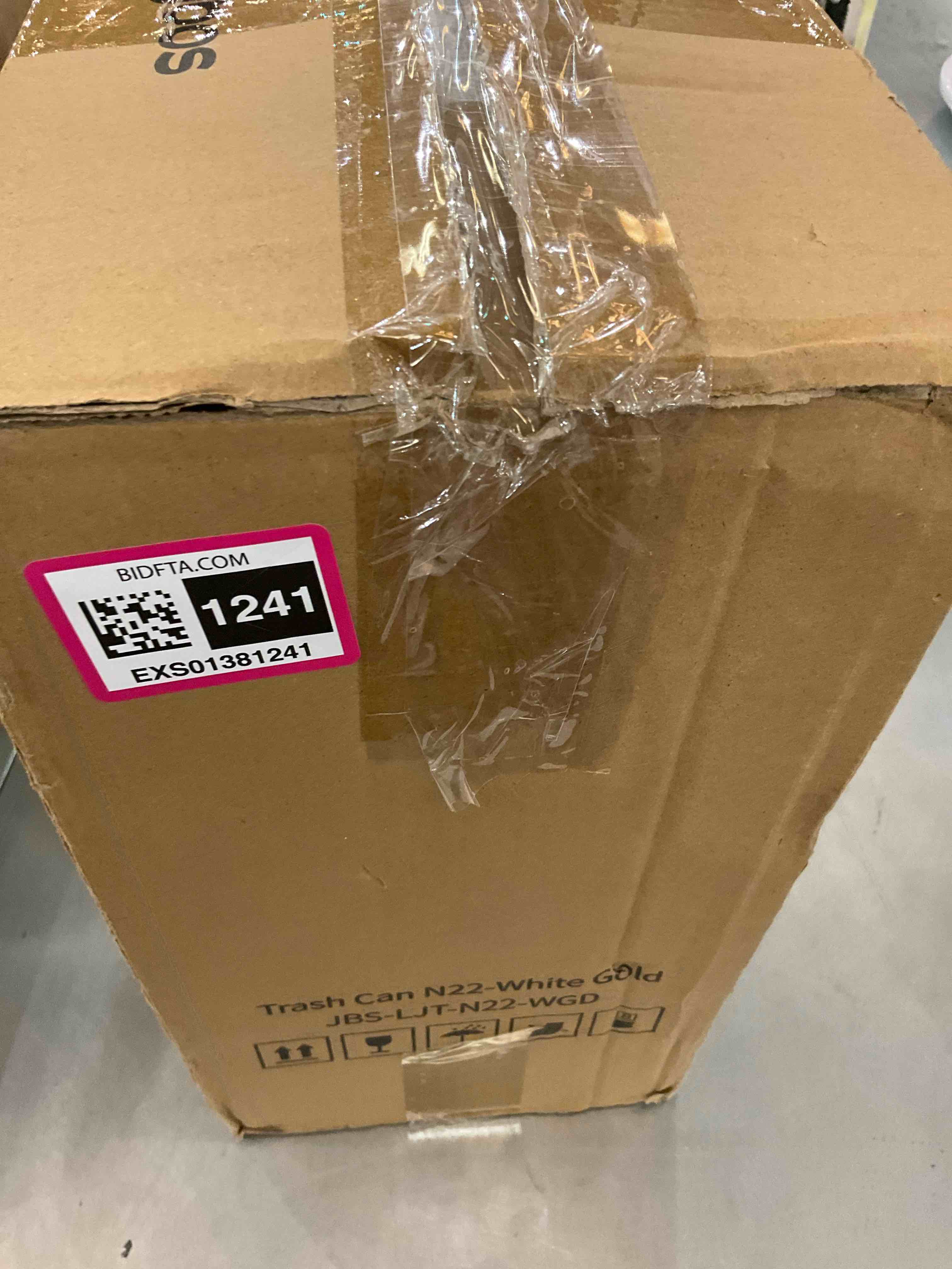 https://s3.amazonaws.com/lotting-images-prod/BargainHunt/EXS01381241_1718732998134.jpeg
