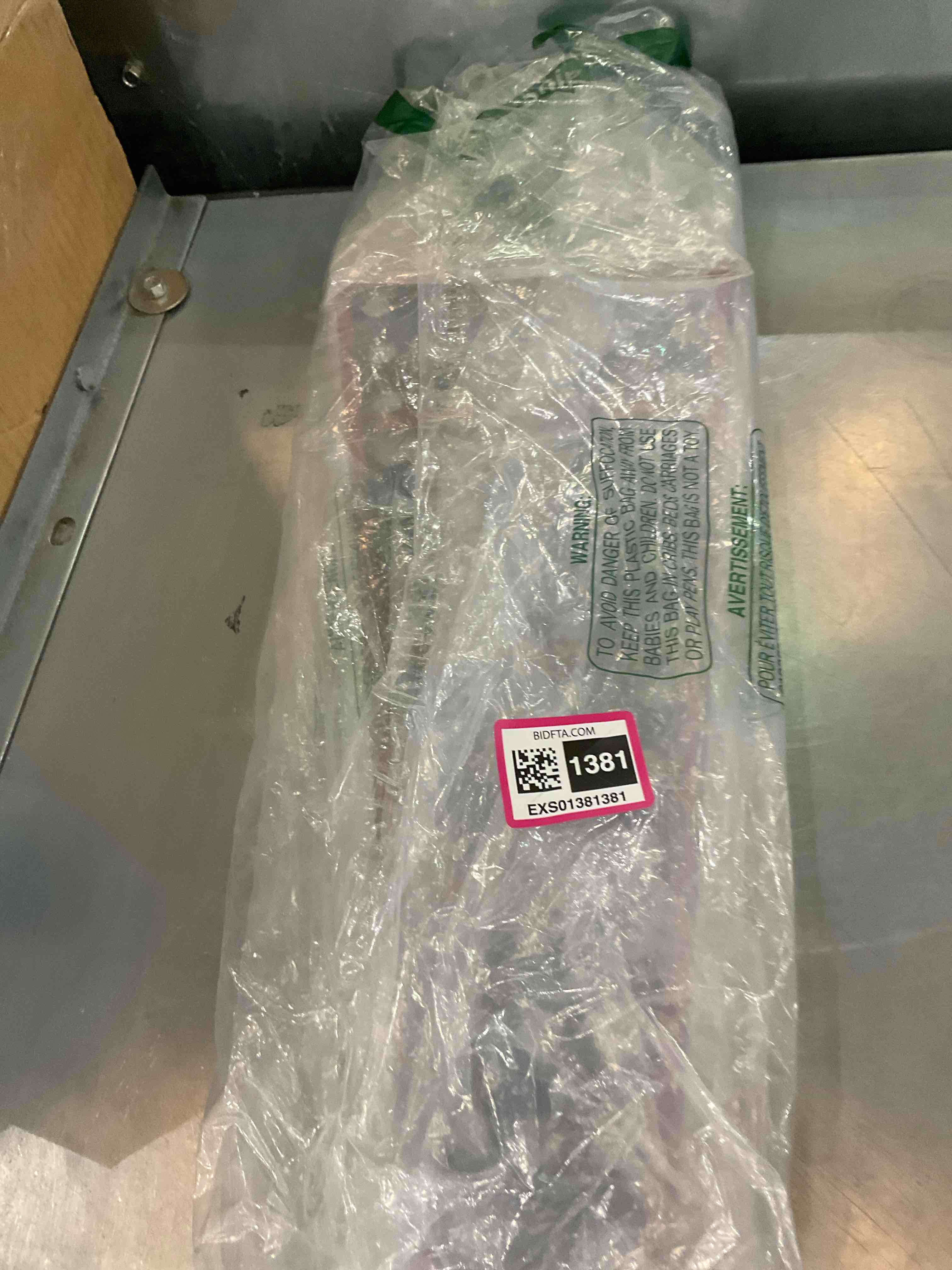 https://s3.amazonaws.com/lotting-images-prod/BargainHunt/EXS01381381_1718894537036.jpeg
