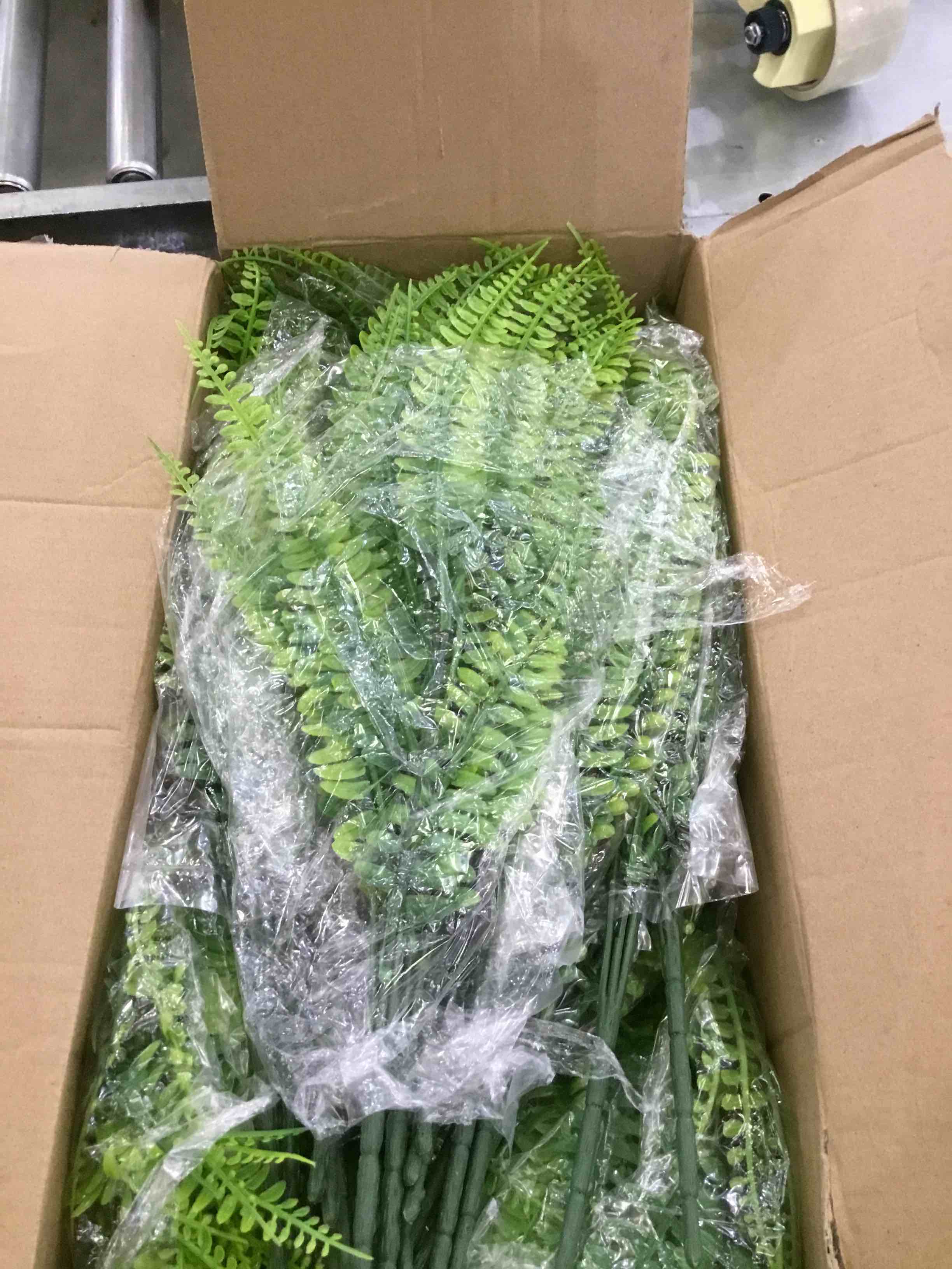 48 Pcs Artificial Boston Fern Outdoors, UV Resistant Faux Artificial Plants Shrubs Outdoor Plastic Plants Bulk for Hanging Planter Porch Window Home Decor (48, Green)