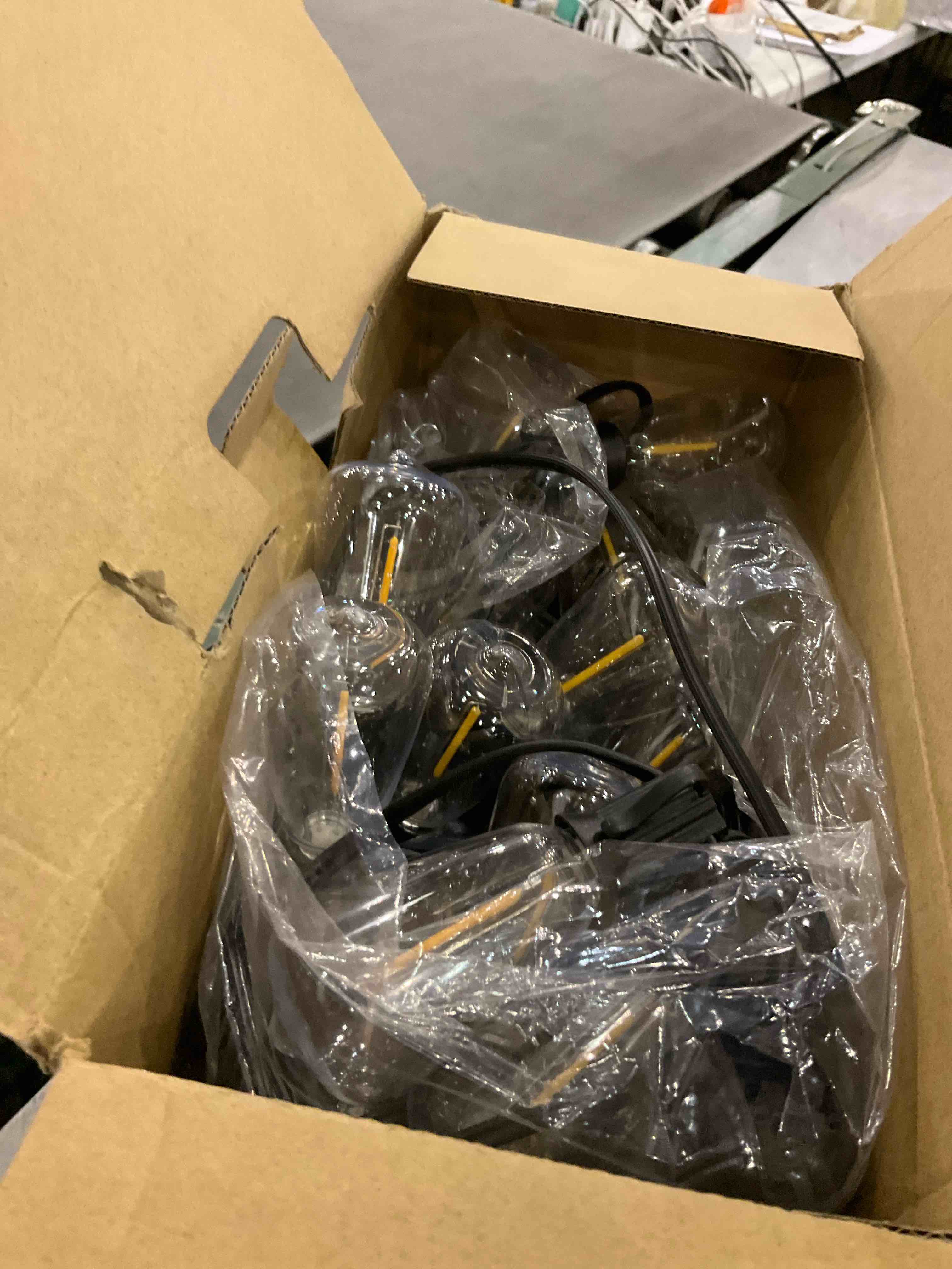 https://s3.amazonaws.com/lotting-images-prod/BargainHunt/EXS01382568_1718364517988.jpeg