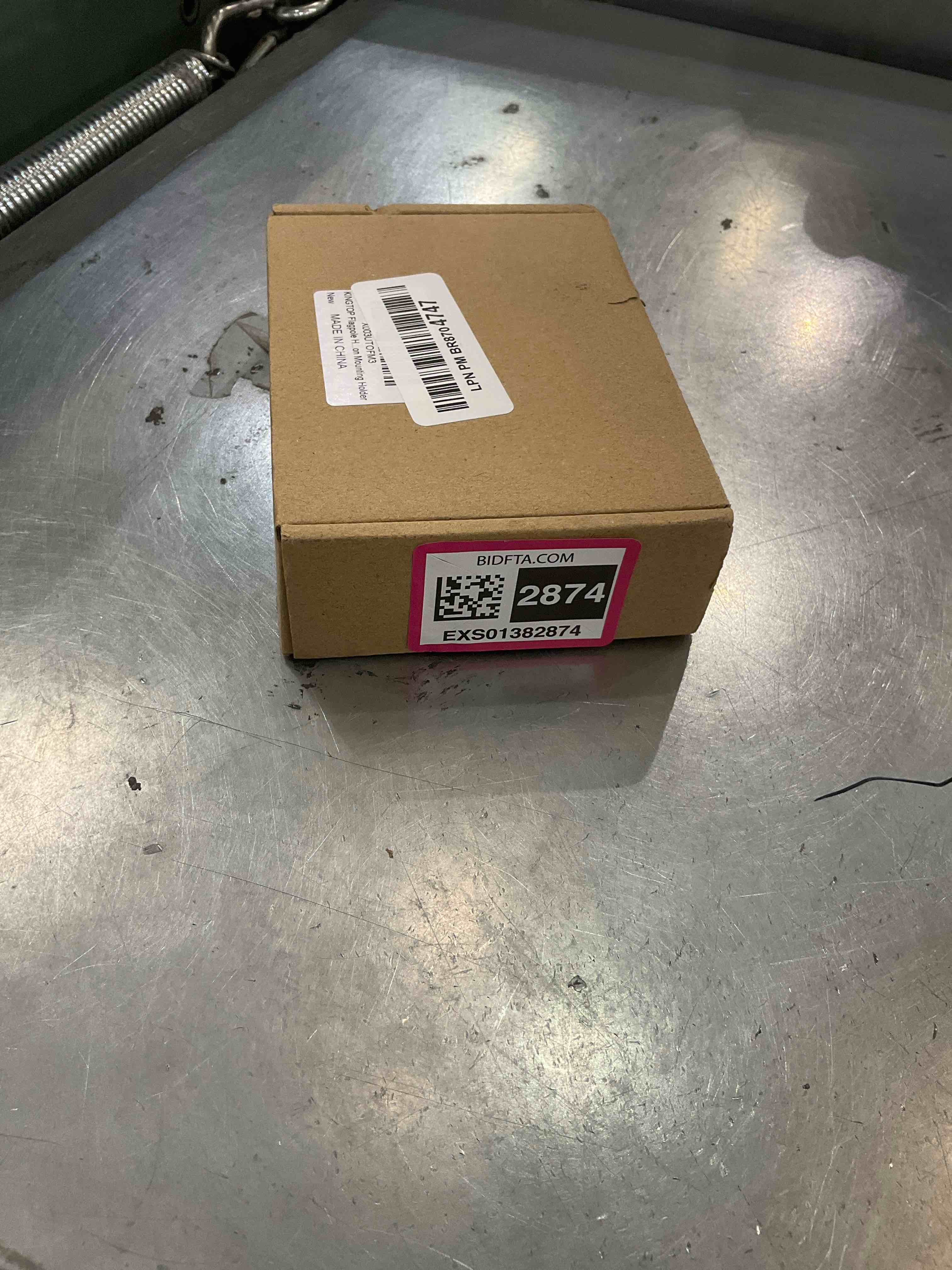 https://s3.amazonaws.com/lotting-images-prod/BargainHunt/EXS01382874_1718893716389.jpeg