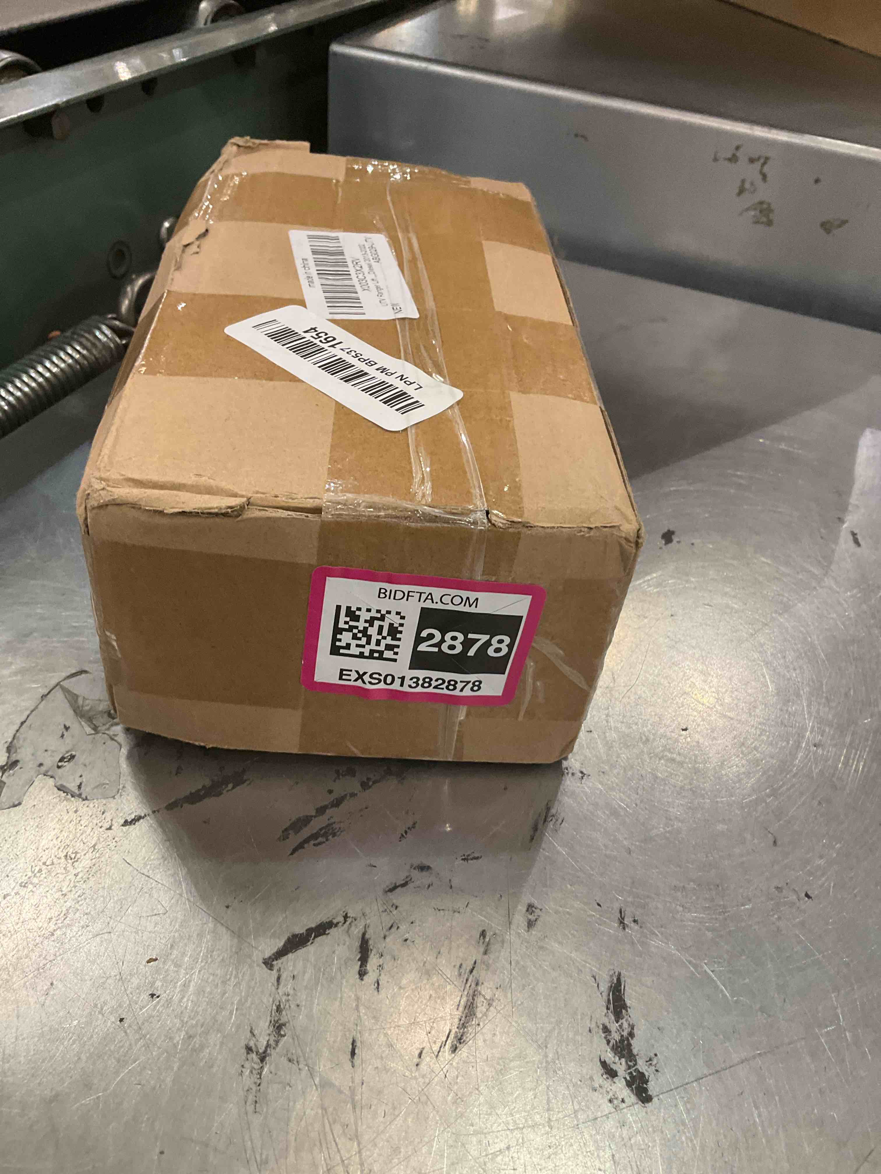 https://s3.amazonaws.com/lotting-images-prod/BargainHunt/EXS01382878_1718894130197.jpeg