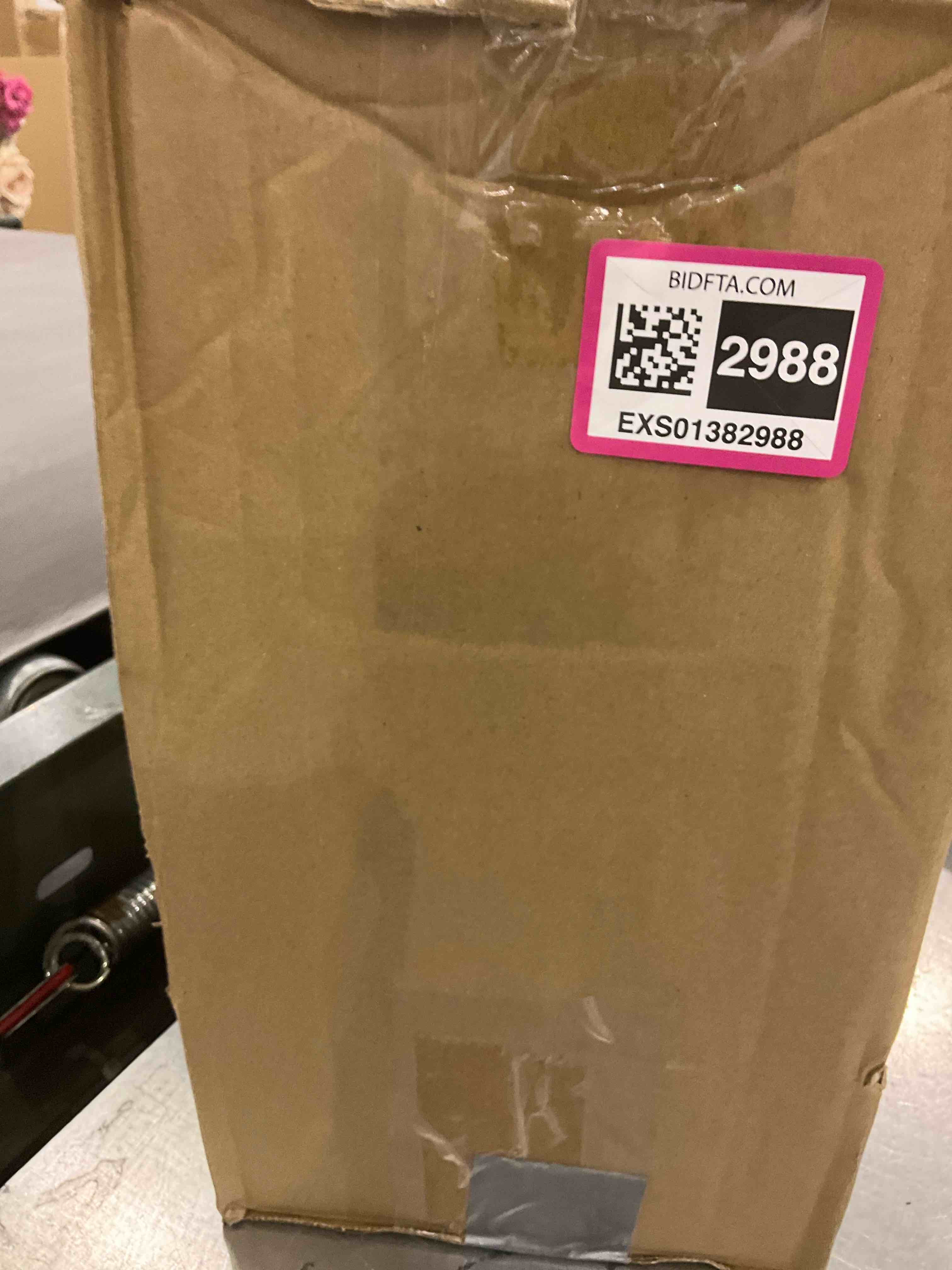 https://s3.amazonaws.com/lotting-images-prod/BargainHunt/EXS01382988_1718909873112.jpeg