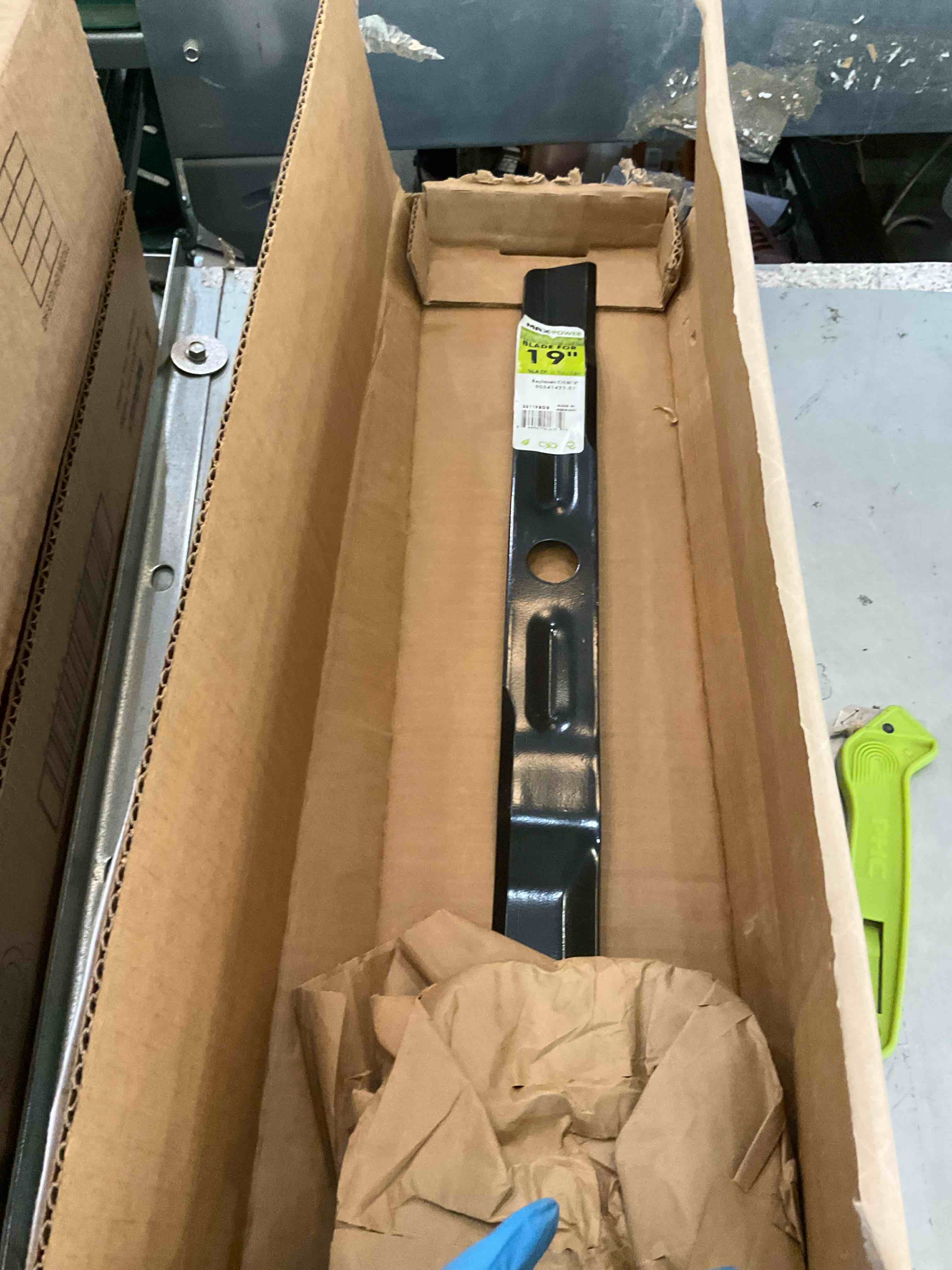 https://s3.amazonaws.com/lotting-images-prod/BargainHunt/EXS01383087_1718299249771.jpeg