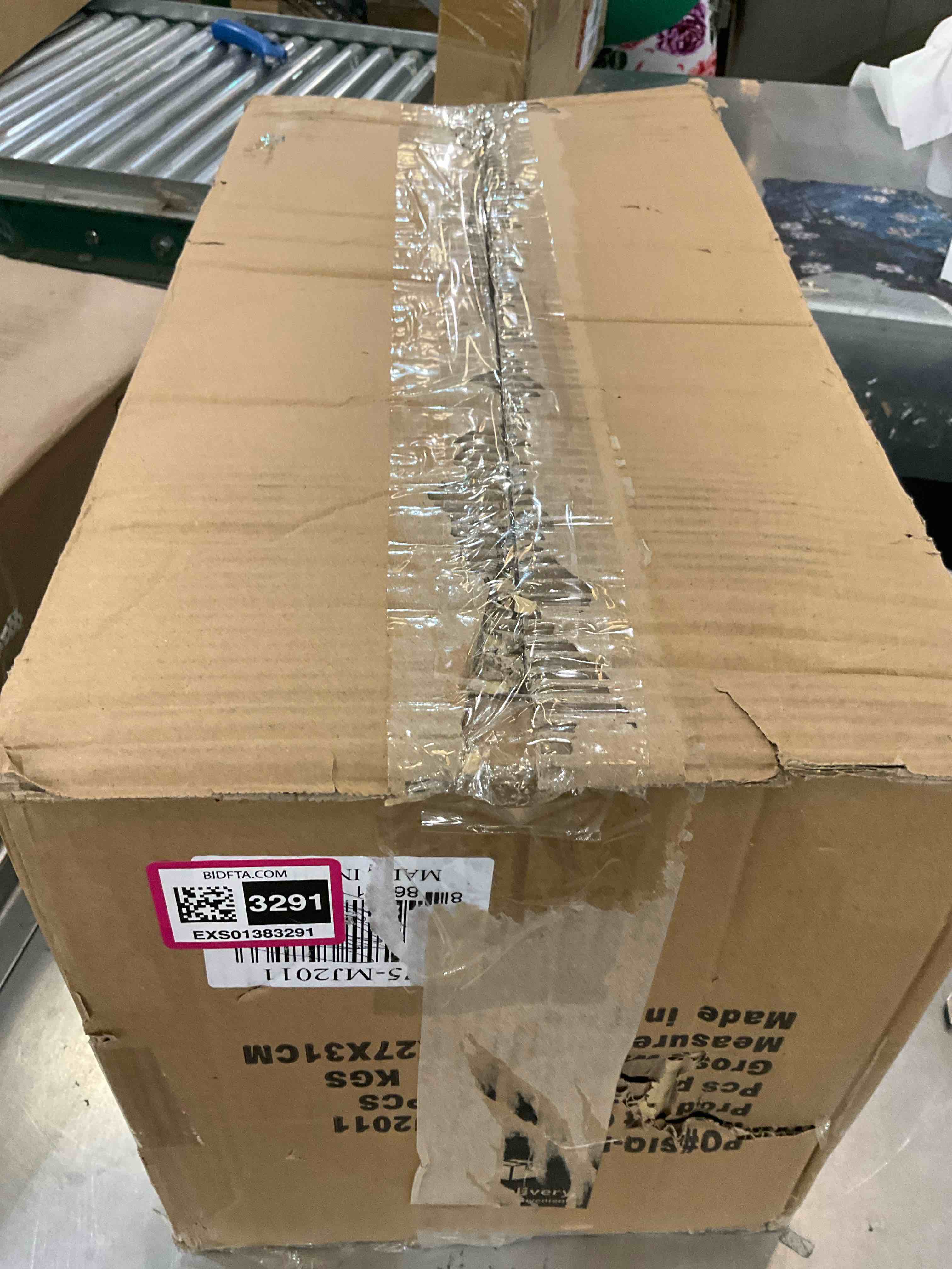 https://s3.amazonaws.com/lotting-images-prod/BargainHunt/EXS01383291_1718646897263.jpeg