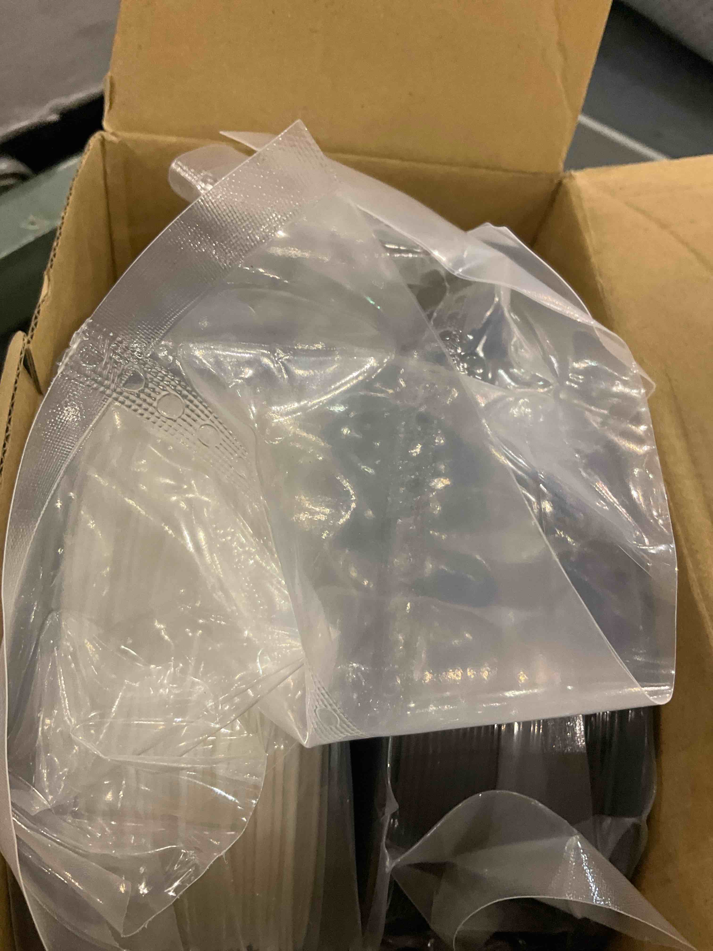 https://s3.amazonaws.com/lotting-images-prod/BargainHunt/EXS01384058_1718710093626.jpeg