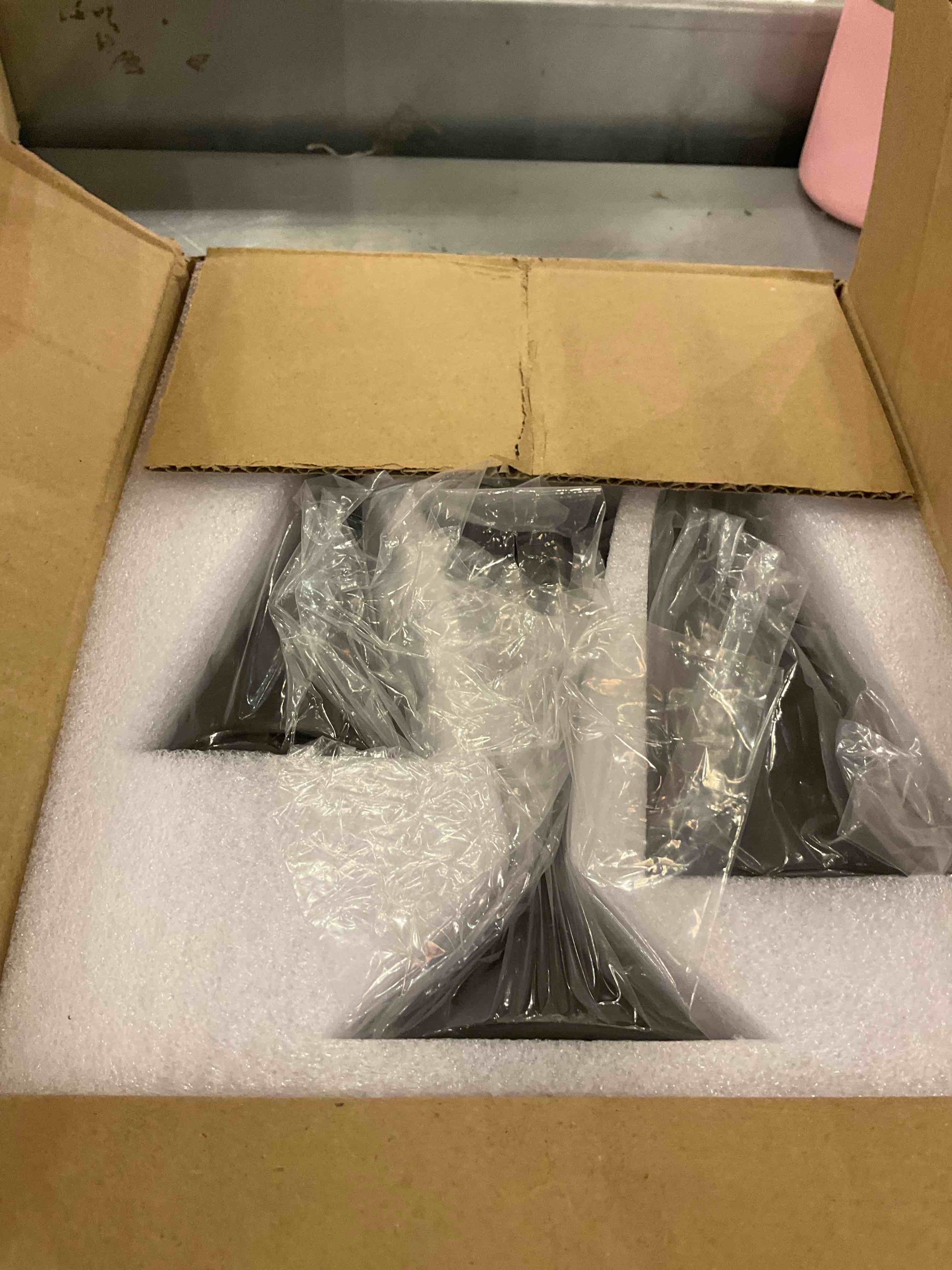 https://s3.amazonaws.com/lotting-images-prod/BargainHunt/EXS01384102_1718723784918.jpeg