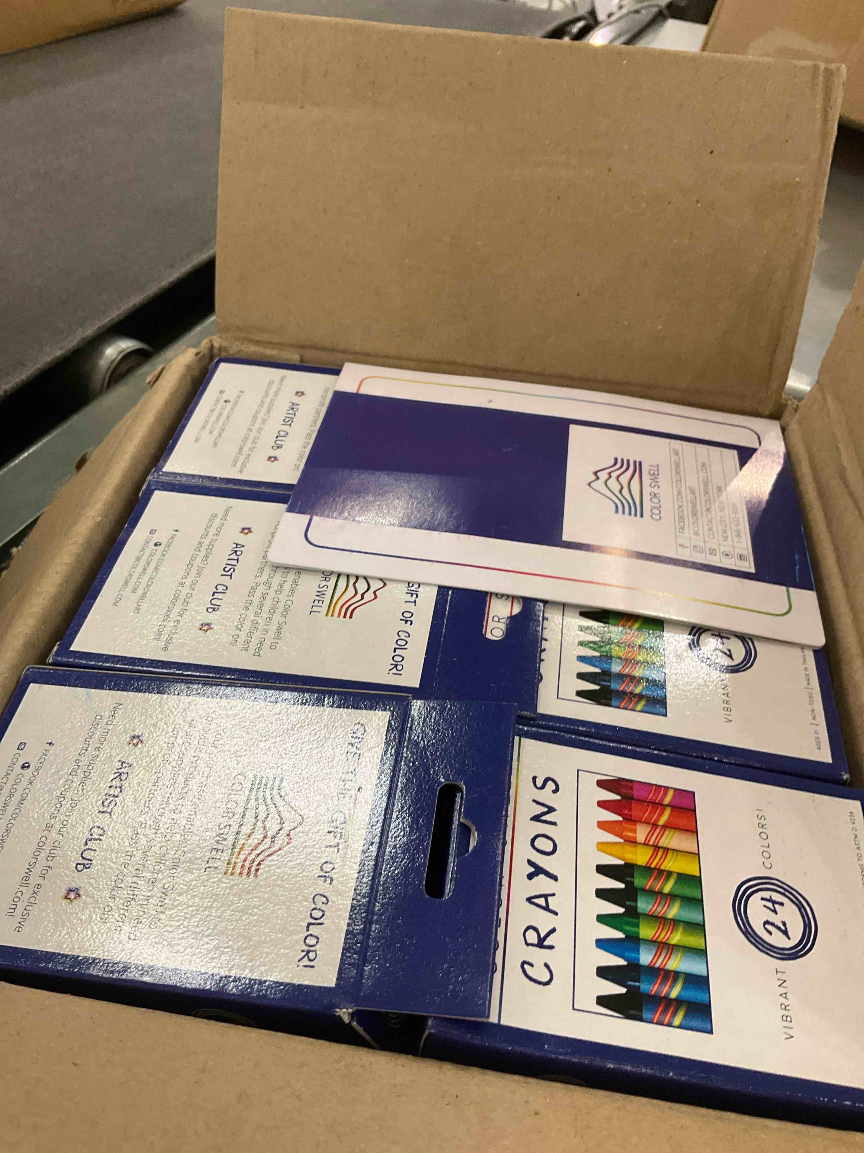https://s3.amazonaws.com/lotting-images-prod/BargainHunt/EXS01384105_1718724265766.jpeg