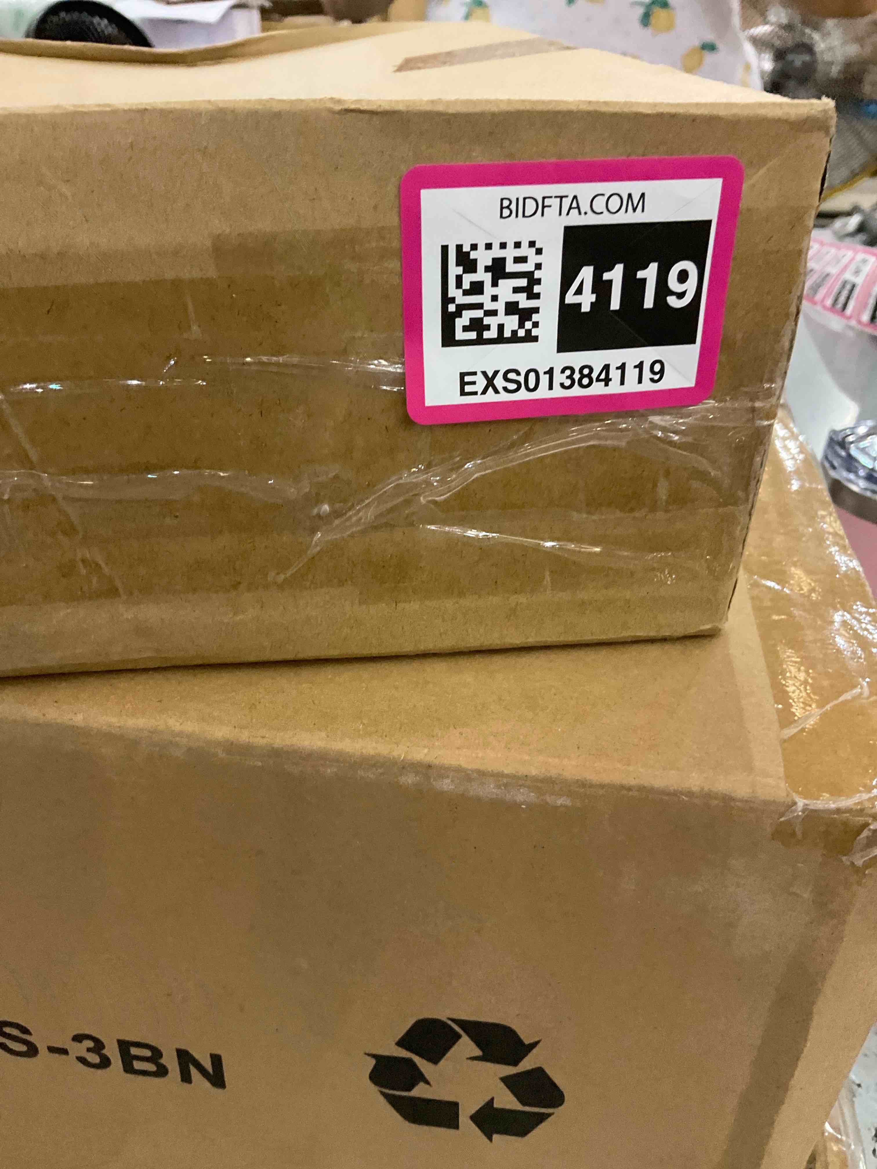 https://s3.amazonaws.com/lotting-images-prod/BargainHunt/EXS01384119_1718729444952.jpeg