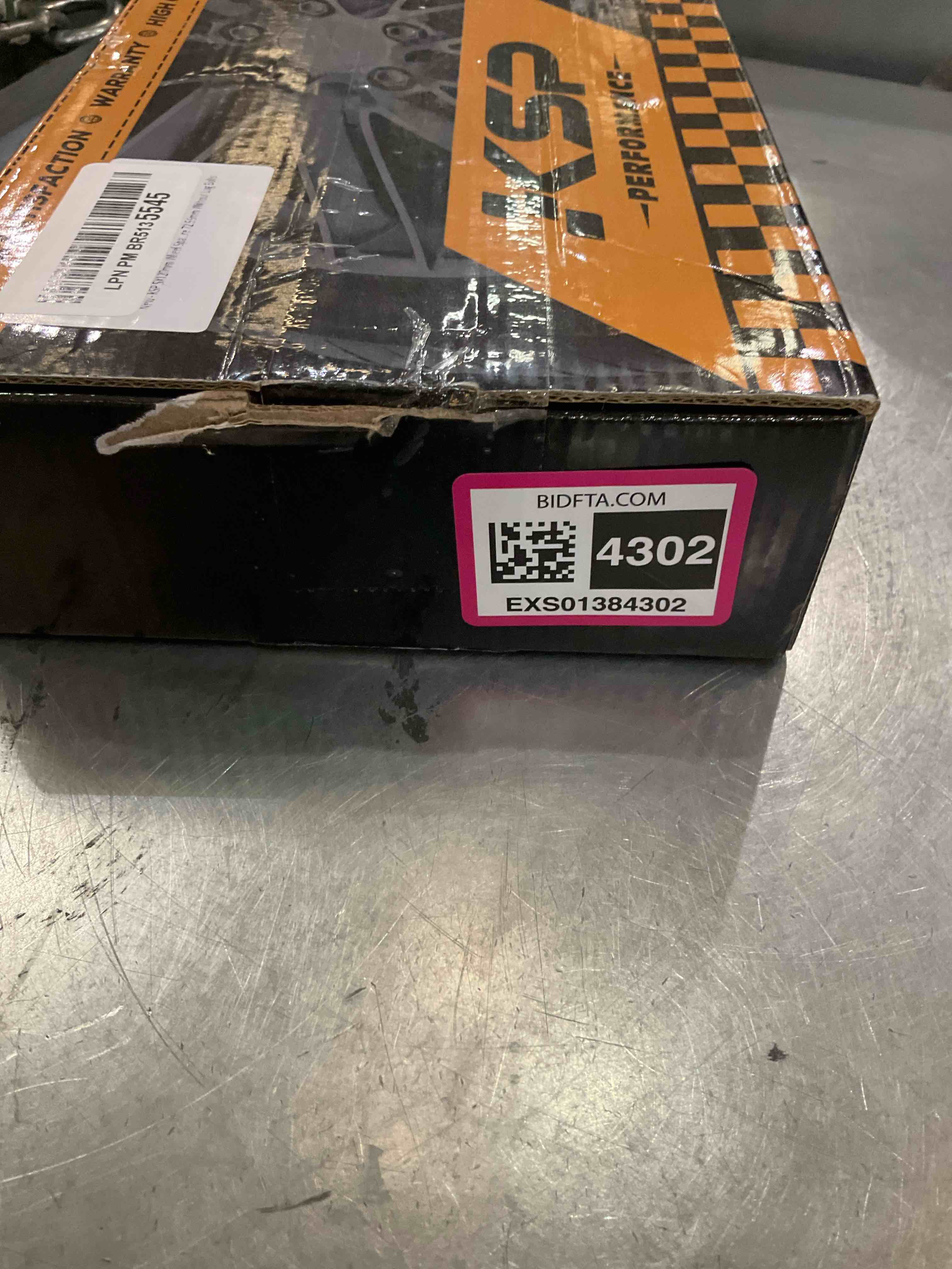 https://s3.amazonaws.com/lotting-images-prod/BargainHunt/EXS01384302_1718807018021.jpeg