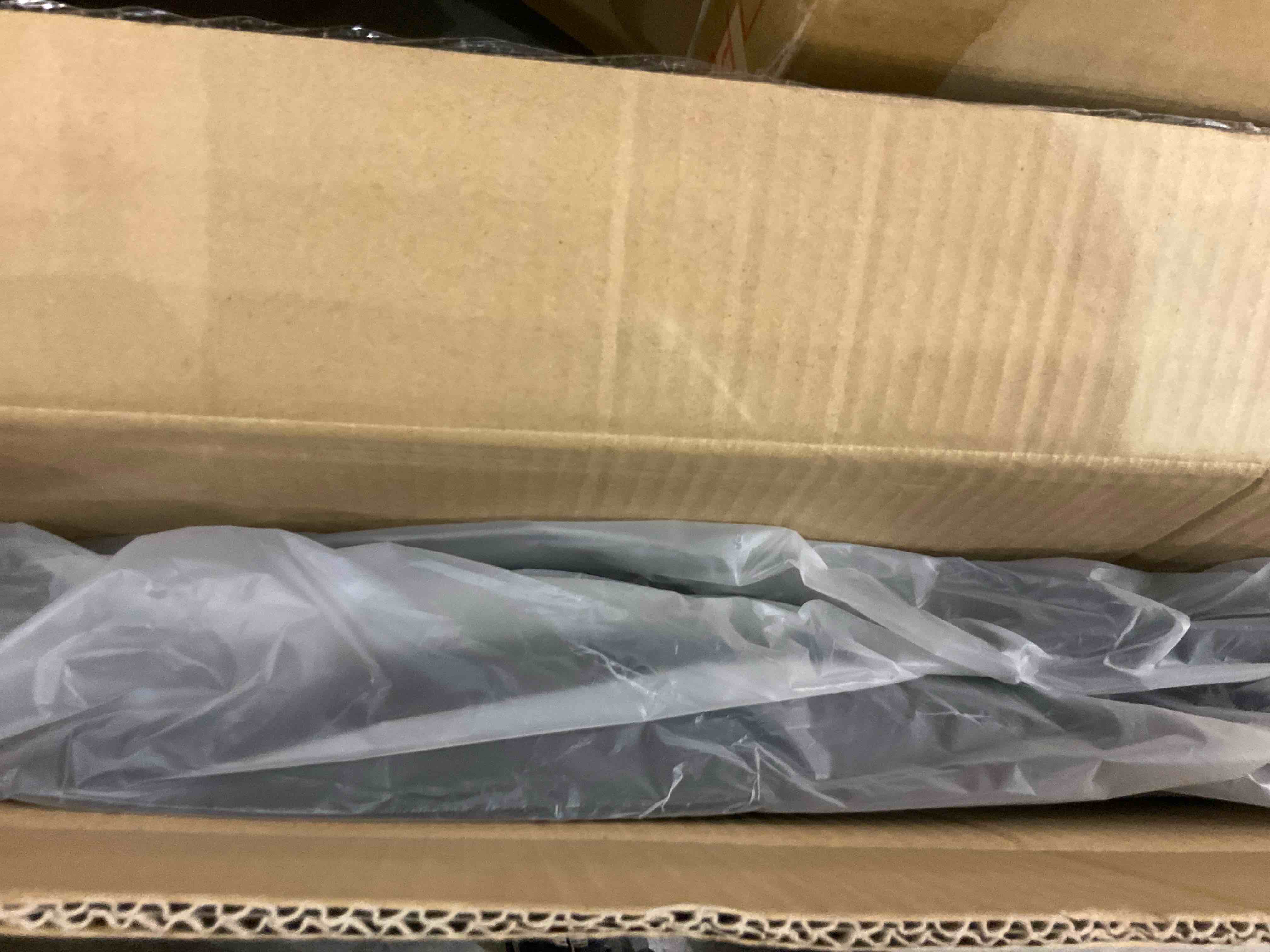https://s3.amazonaws.com/lotting-images-prod/BargainHunt/EXS01384713_1718626799457.jpeg