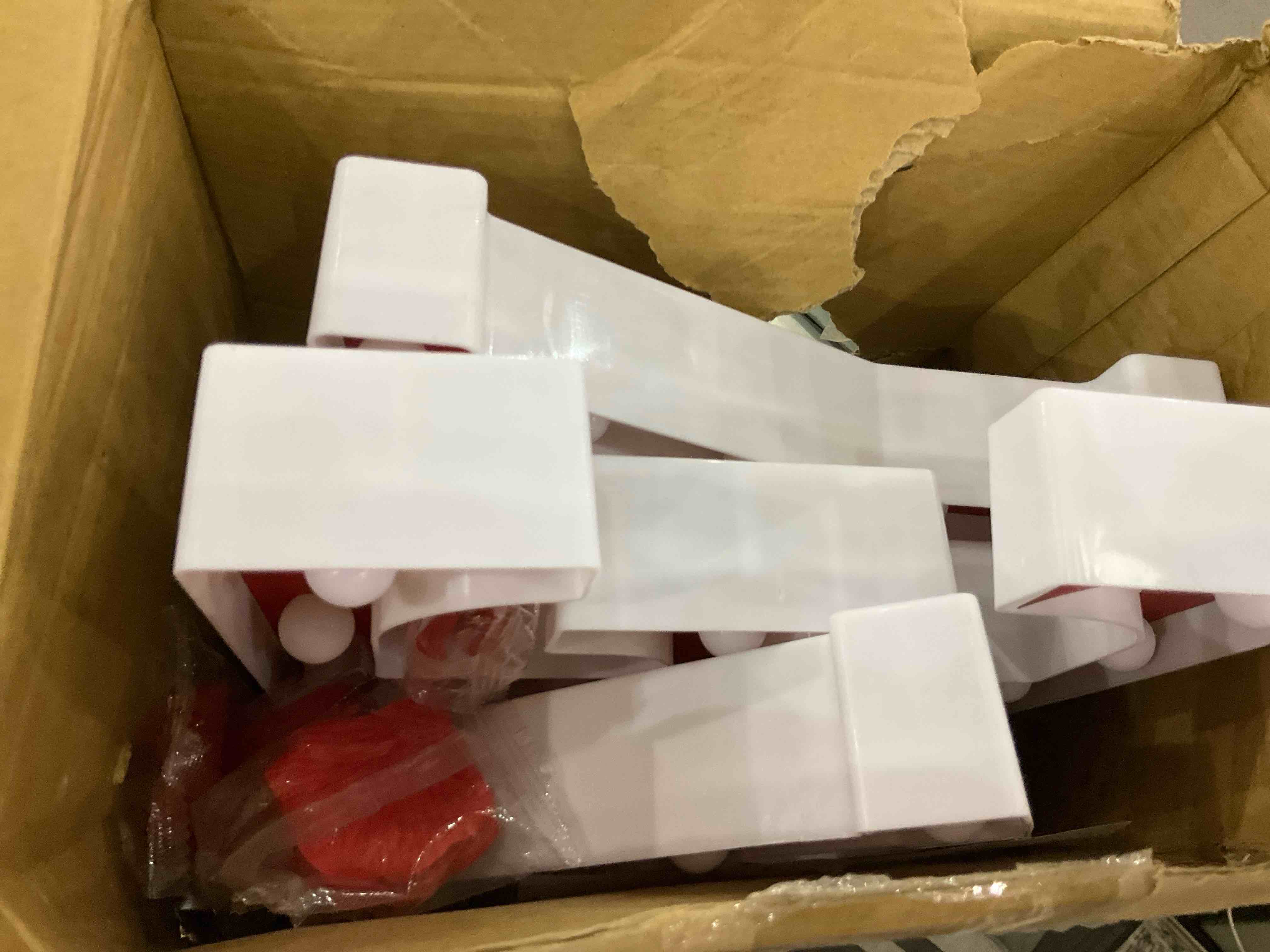 https://s3.amazonaws.com/lotting-images-prod/BargainHunt/EXS01384871_1718710825366.jpeg