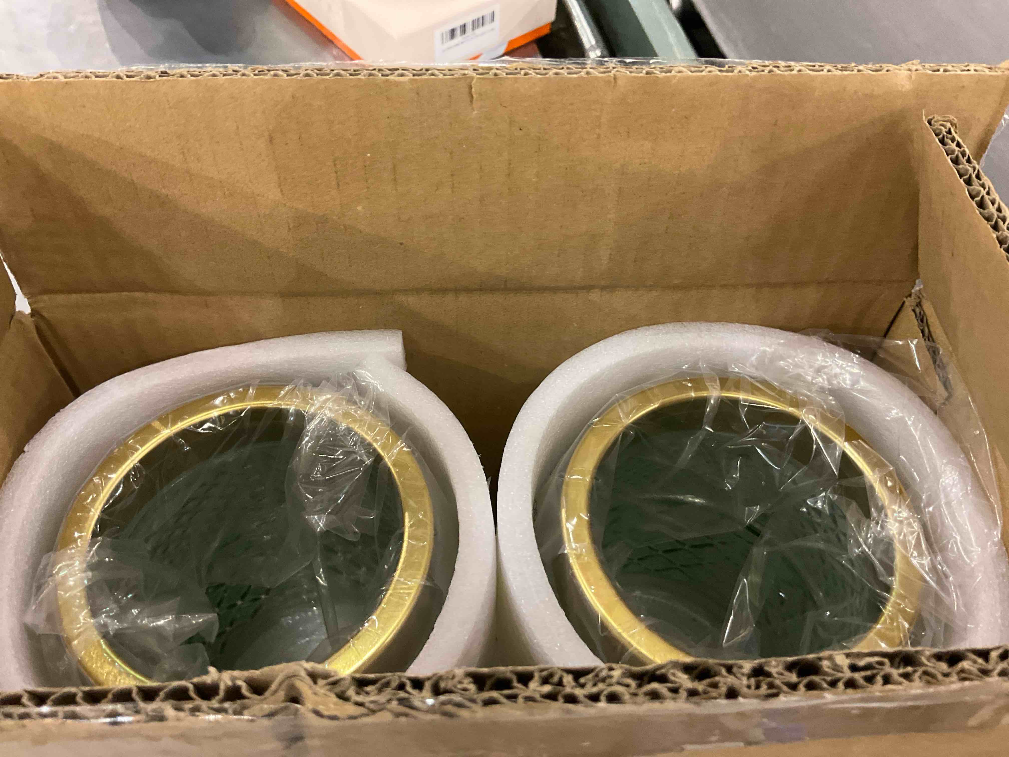 https://s3.amazonaws.com/lotting-images-prod/BargainHunt/EXS01384881_1718712238035.jpeg