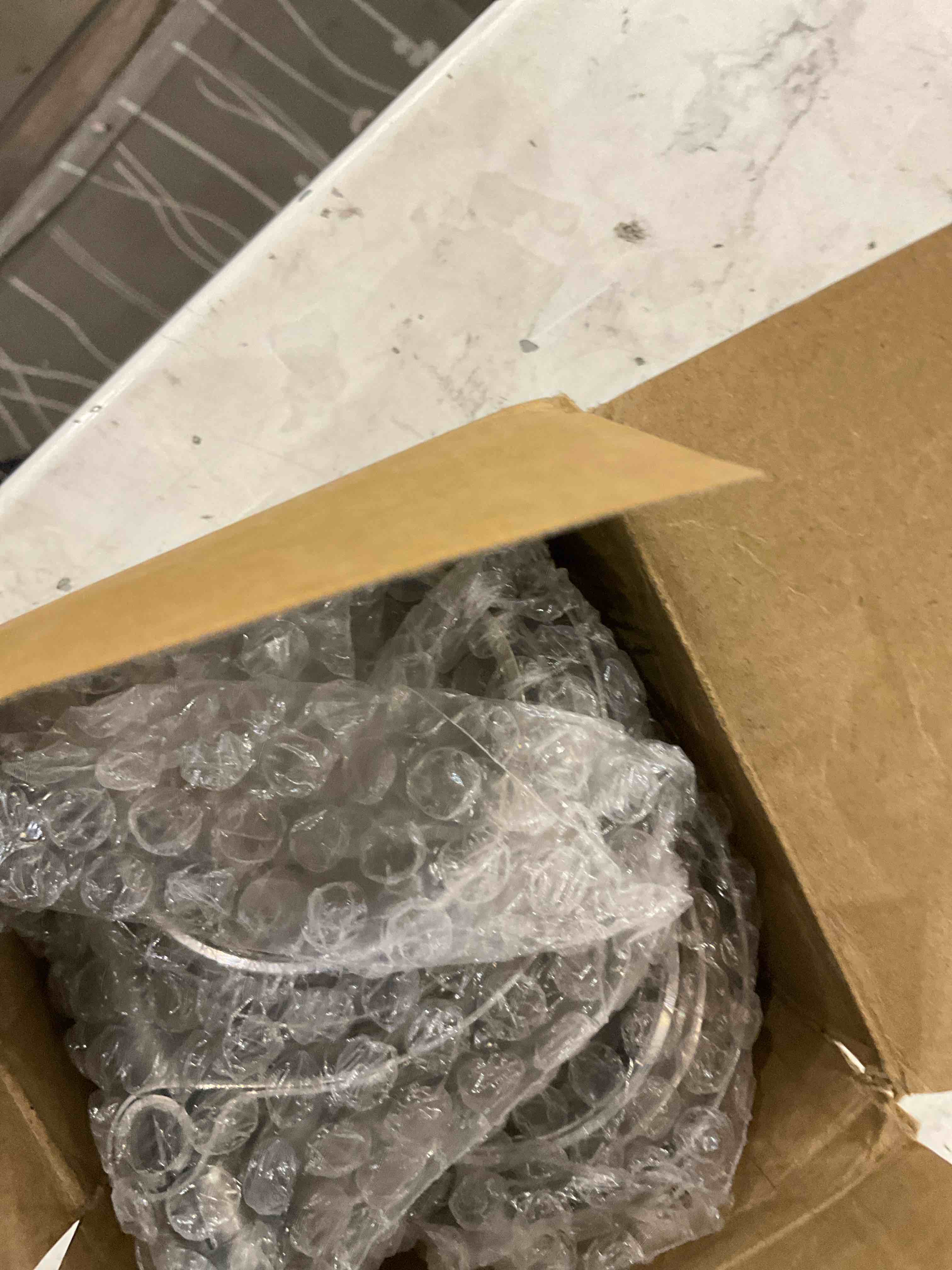 https://s3.amazonaws.com/lotting-images-prod/BargainHunt/EXS01385043_1718285758075.jpeg