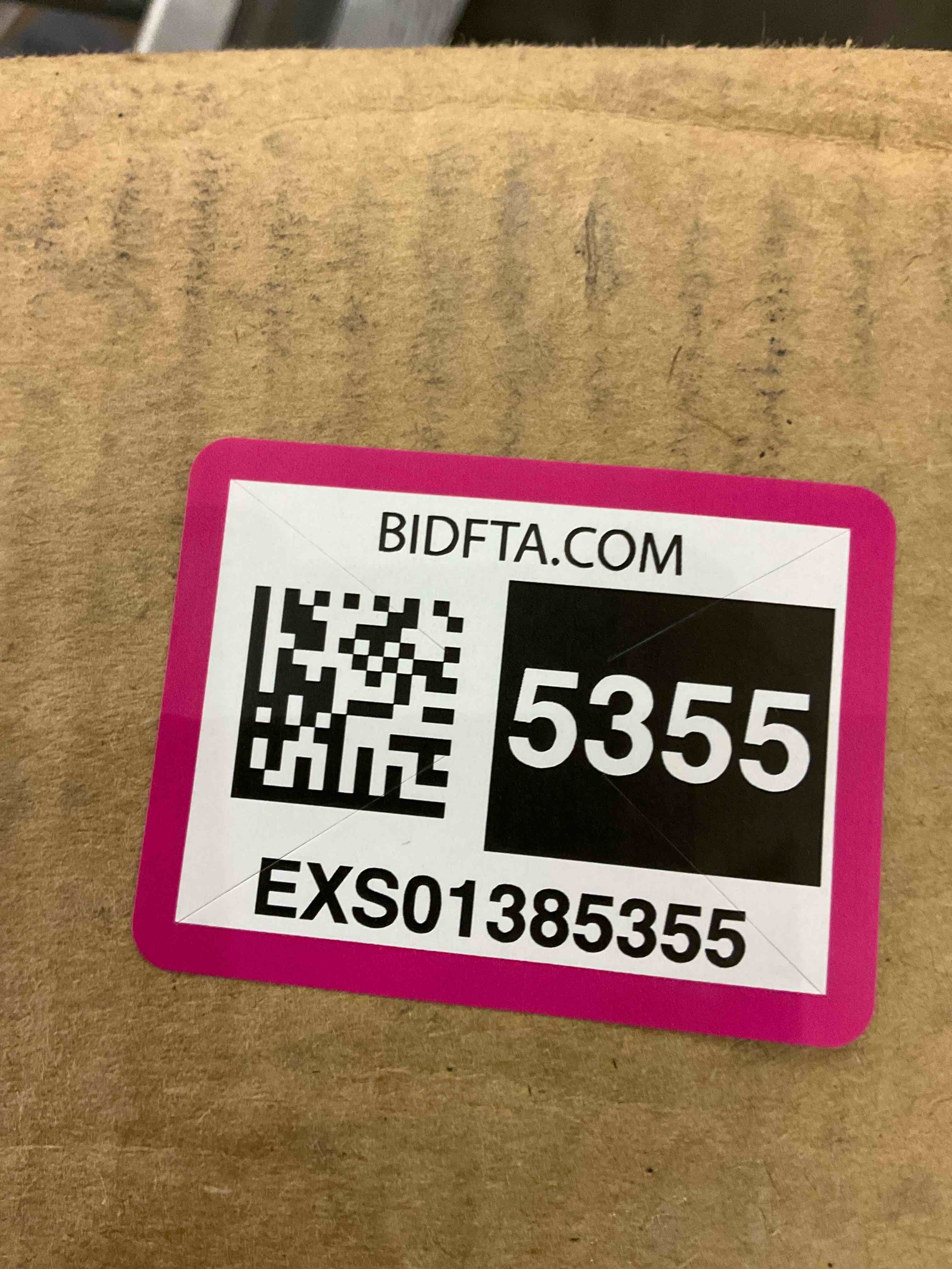 https://s3.amazonaws.com/lotting-images-prod/BargainHunt/EXS01385355_1718887473468.jpeg