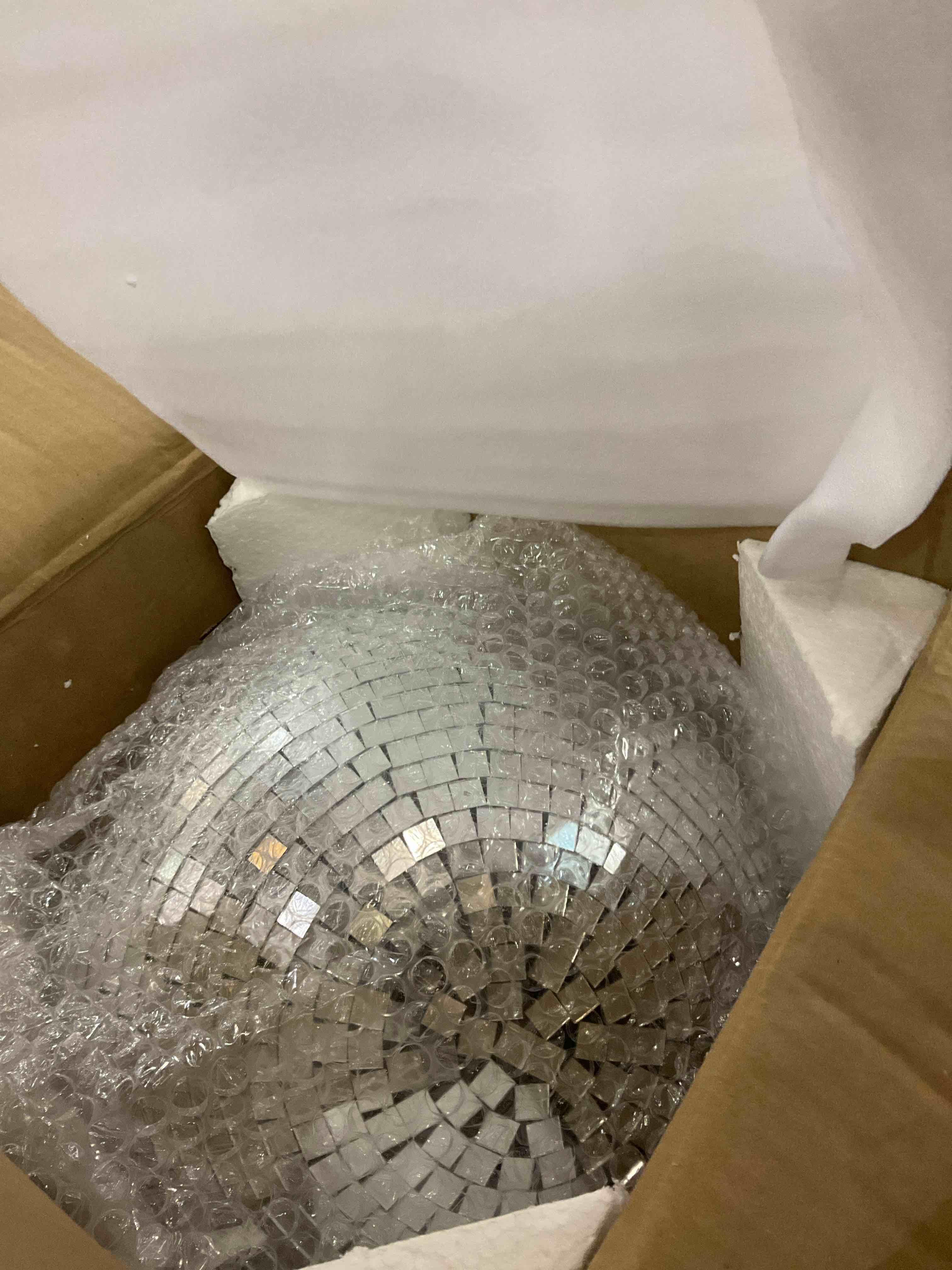 https://s3.amazonaws.com/lotting-images-prod/BargainHunt/EXS01385442_1718904598648.jpeg