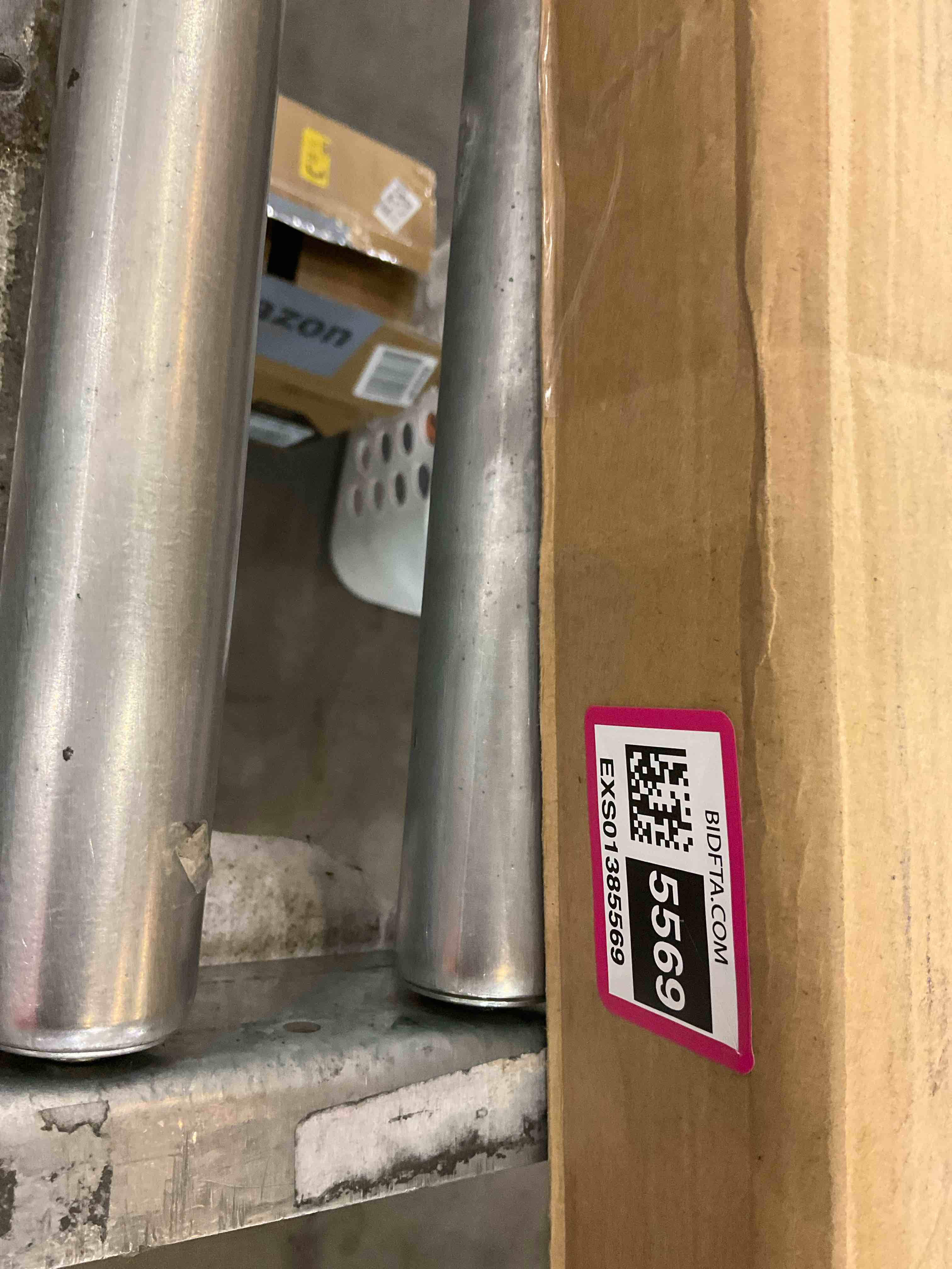 https://s3.amazonaws.com/lotting-images-prod/BargainHunt/EXS01385569_1718632314747.jpeg