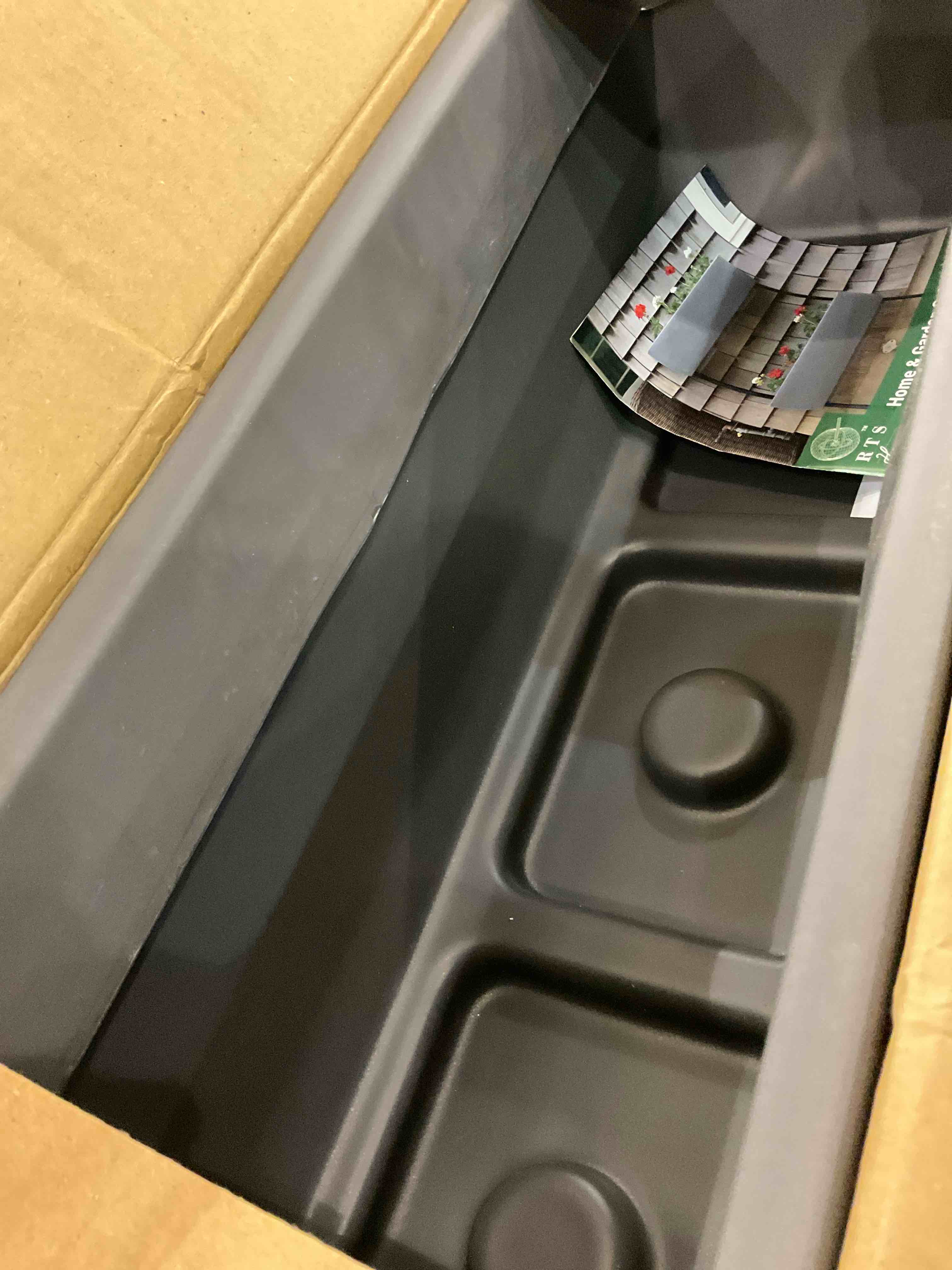 https://s3.amazonaws.com/lotting-images-prod/BargainHunt/EXS01385888_1718800979229.jpeg