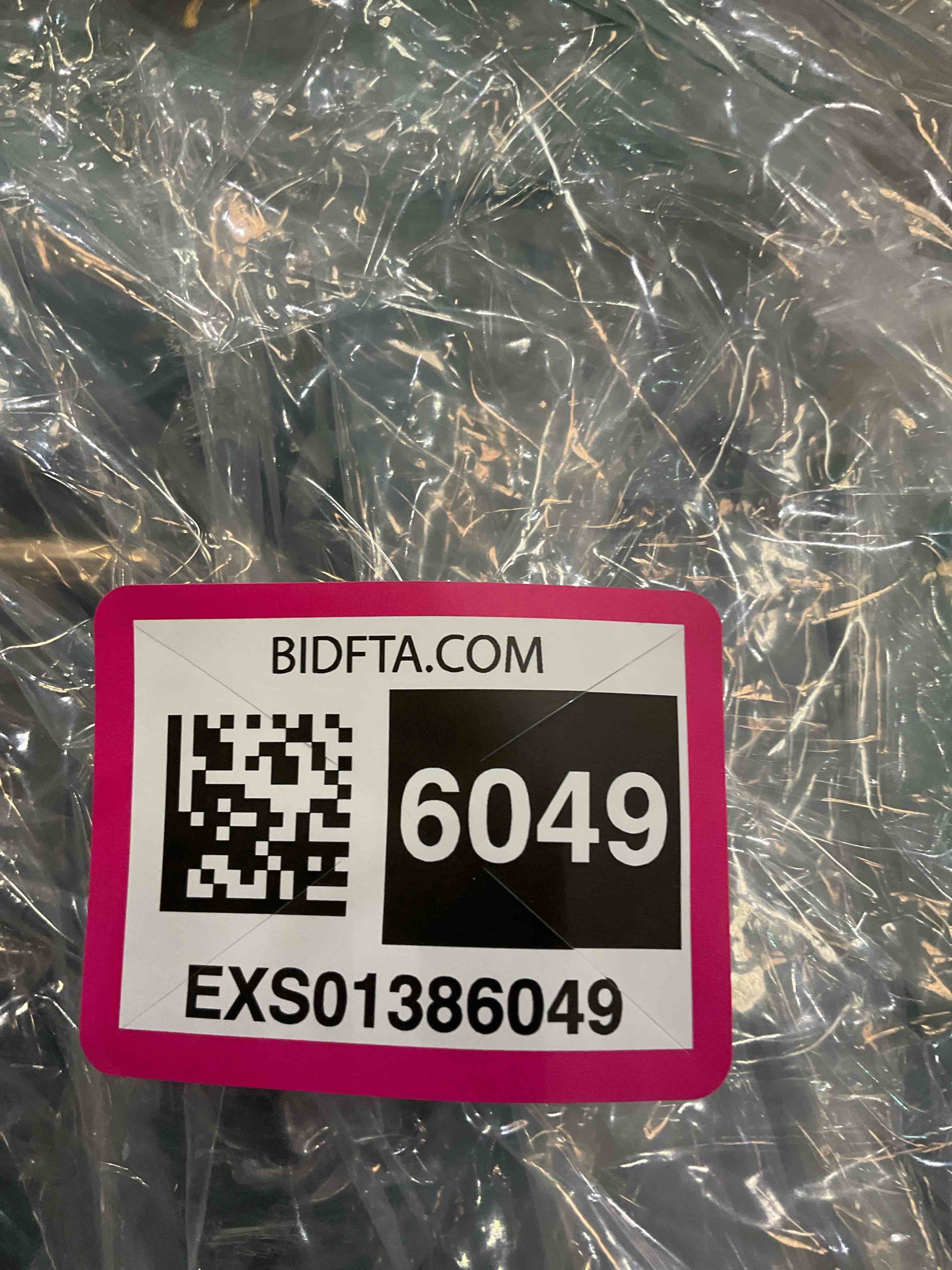 https://s3.amazonaws.com/lotting-images-prod/BargainHunt/EXS01386049_1718125110071.jpeg