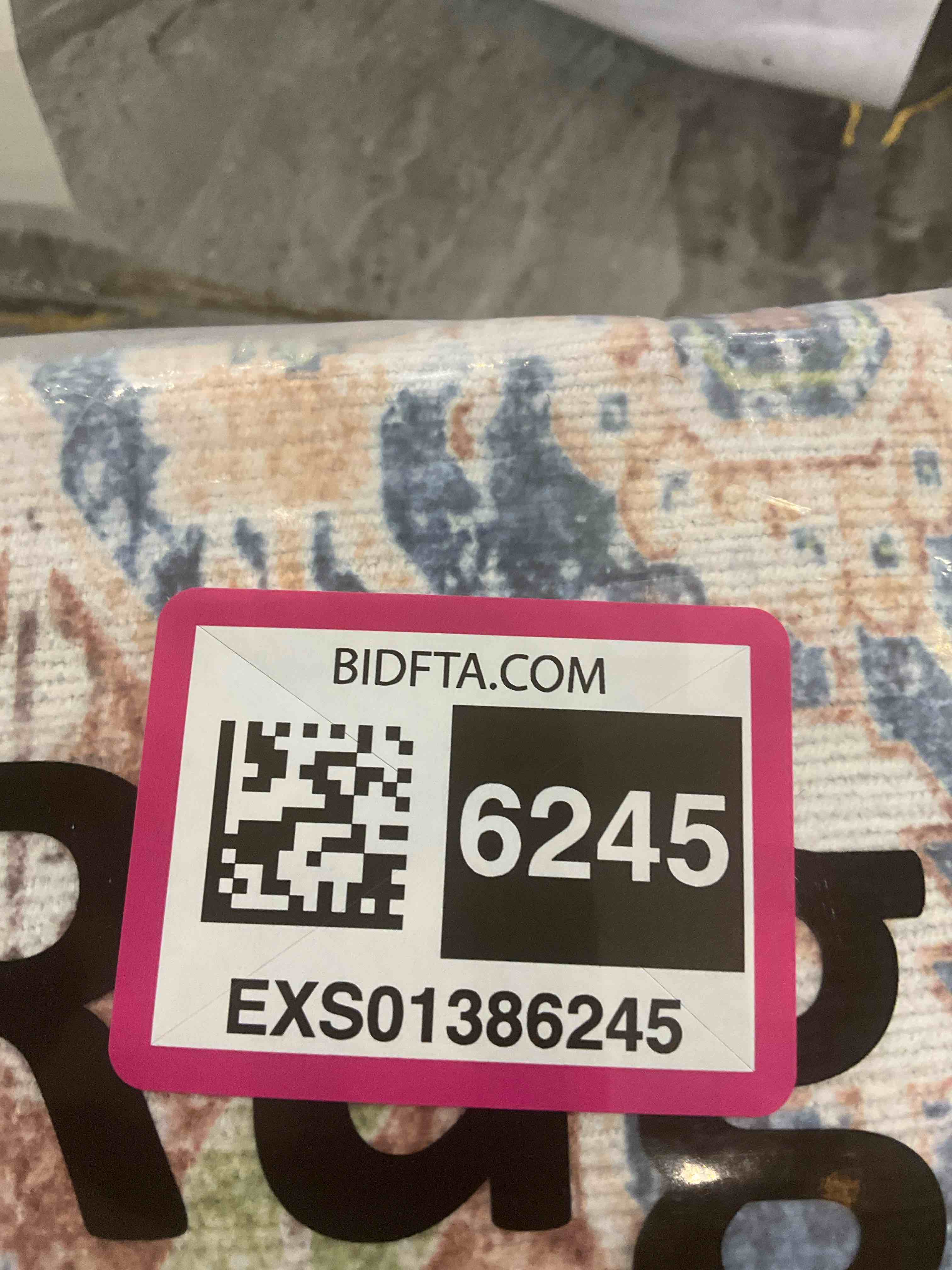https://s3.amazonaws.com/lotting-images-prod/BargainHunt/EXS01386245_1718283230881.jpeg