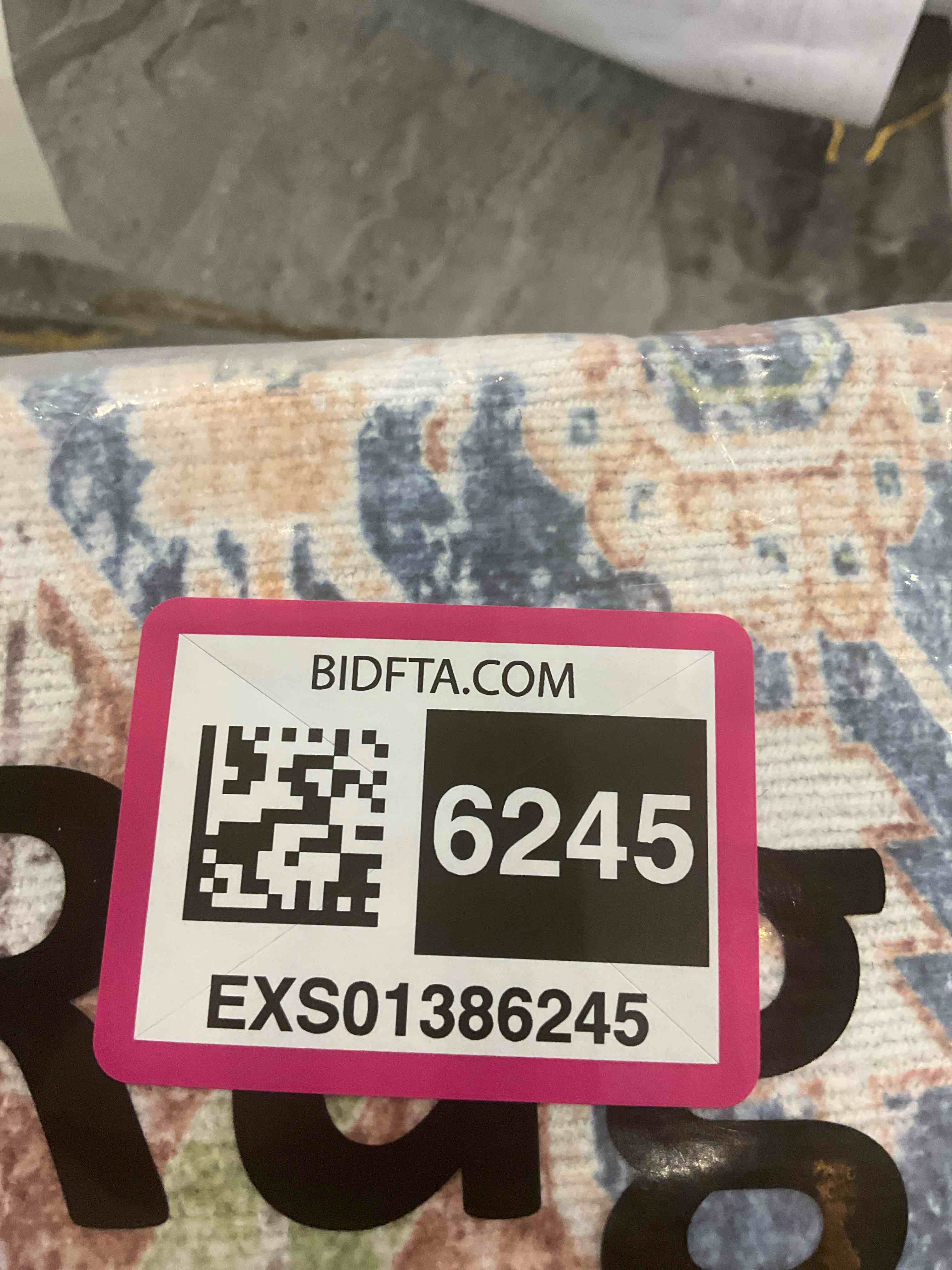 https://s3.amazonaws.com/lotting-images-prod/BargainHunt/EXS01386245_1718283231934.jpeg