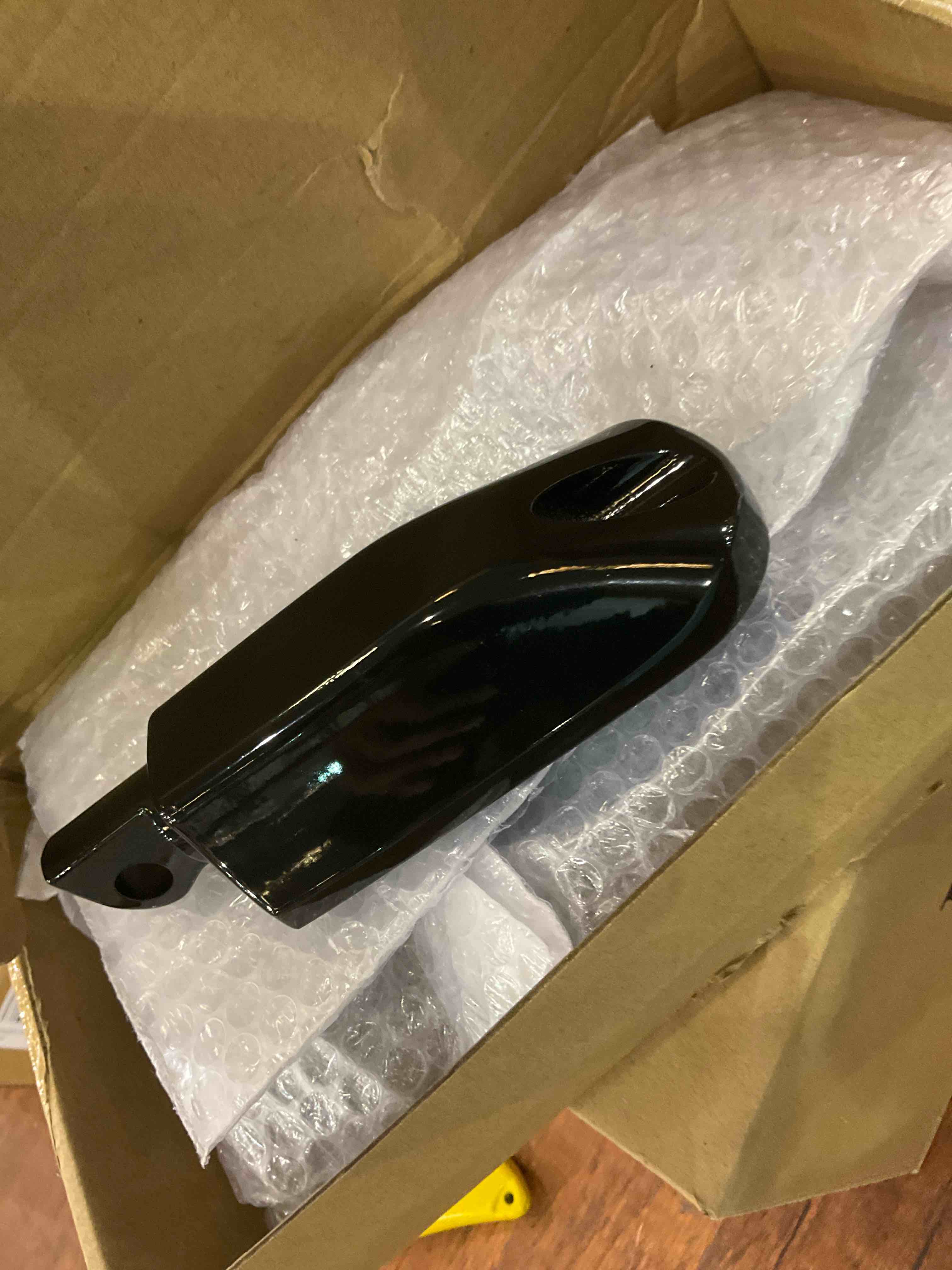 https://s3.amazonaws.com/lotting-images-prod/BargainHunt/EXS01386802_1718282926207.jpeg
