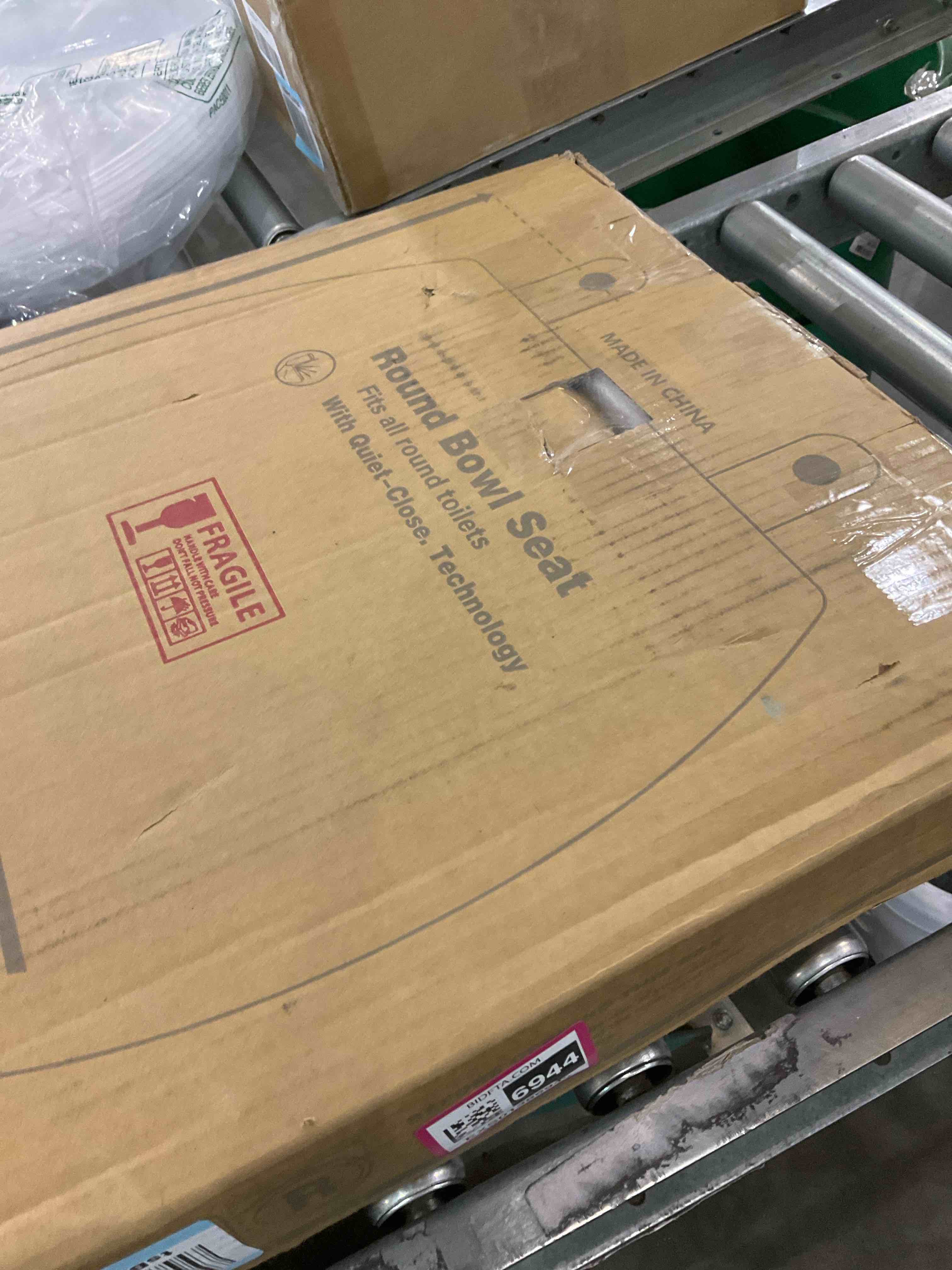 https://s3.amazonaws.com/lotting-images-prod/BargainHunt/EXS01386944_1718366378412.jpeg