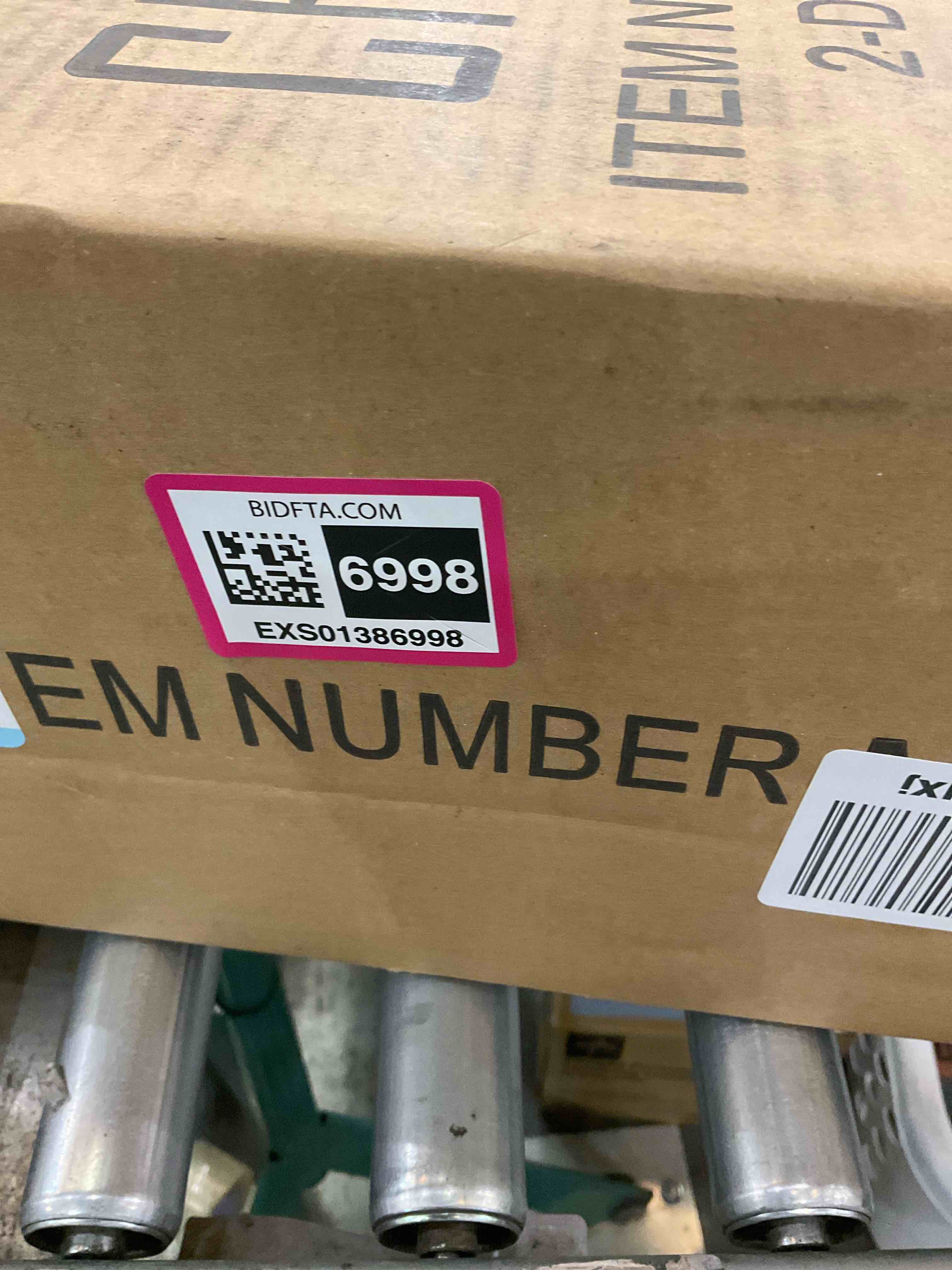 https://s3.amazonaws.com/lotting-images-prod/BargainHunt/EXS01386998_1718378544512.jpeg