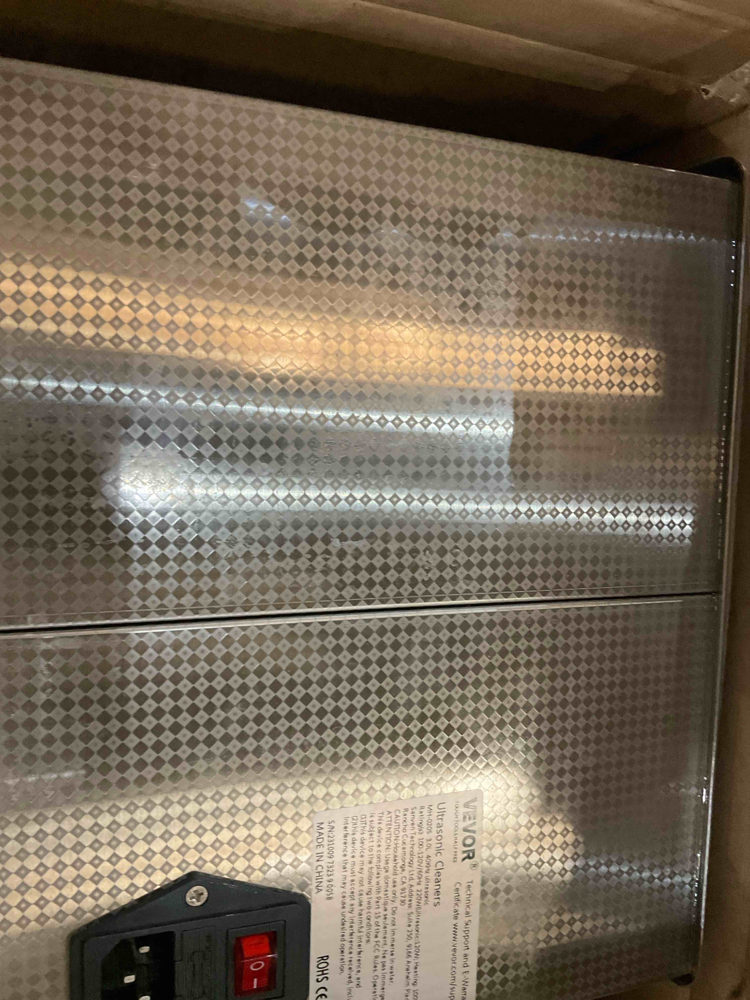 VEVOR Professional Ultrasonic Cleaner, Easy to Use with Digital Timer & Heater, Stainless Steel Industrial Machine for Parts, 110V, FCC/CE/RoHS Certified (3L)