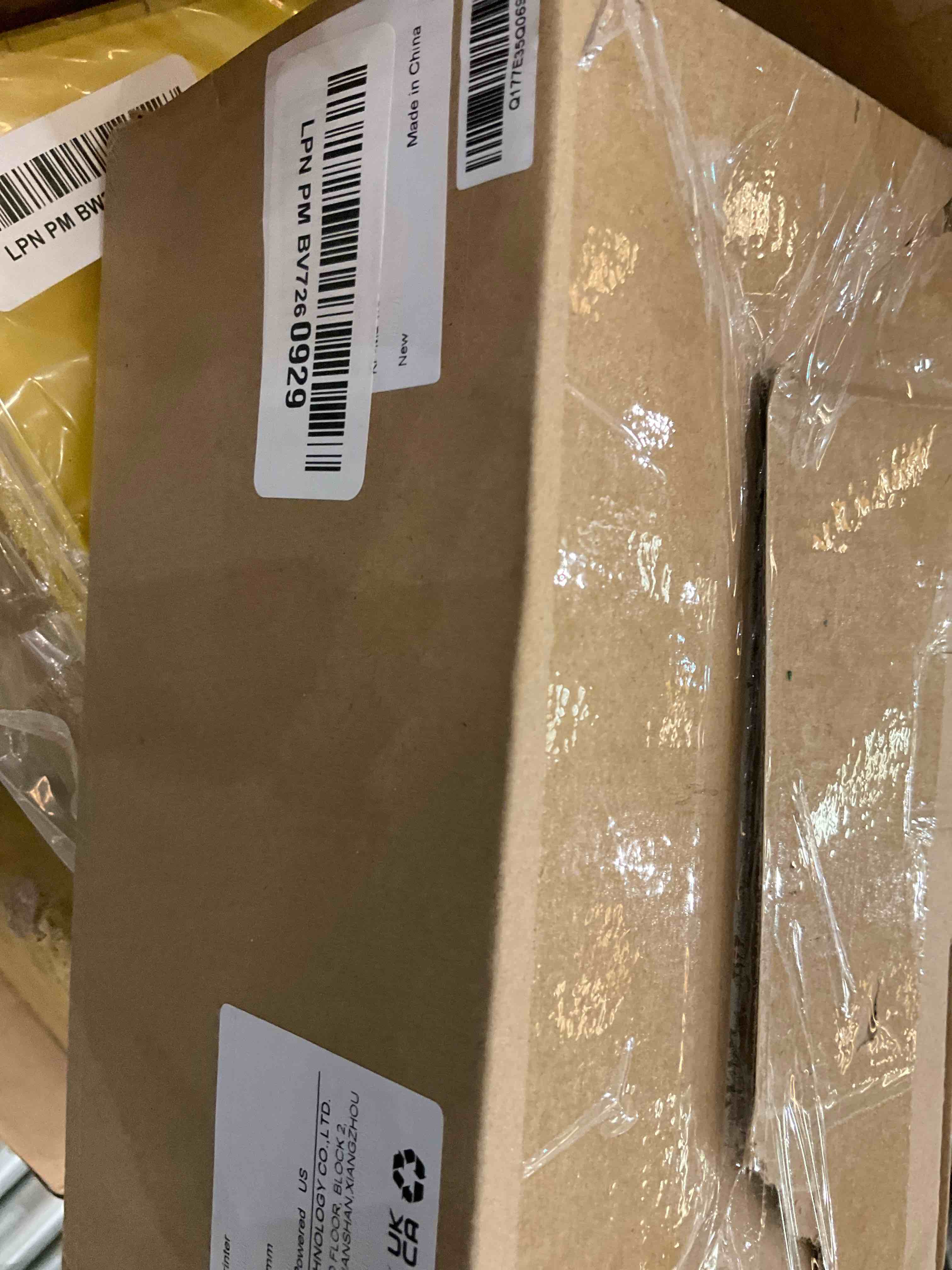 https://s3.amazonaws.com/lotting-images-prod/BargainHunt/EXS01387135_1718125222867.jpeg